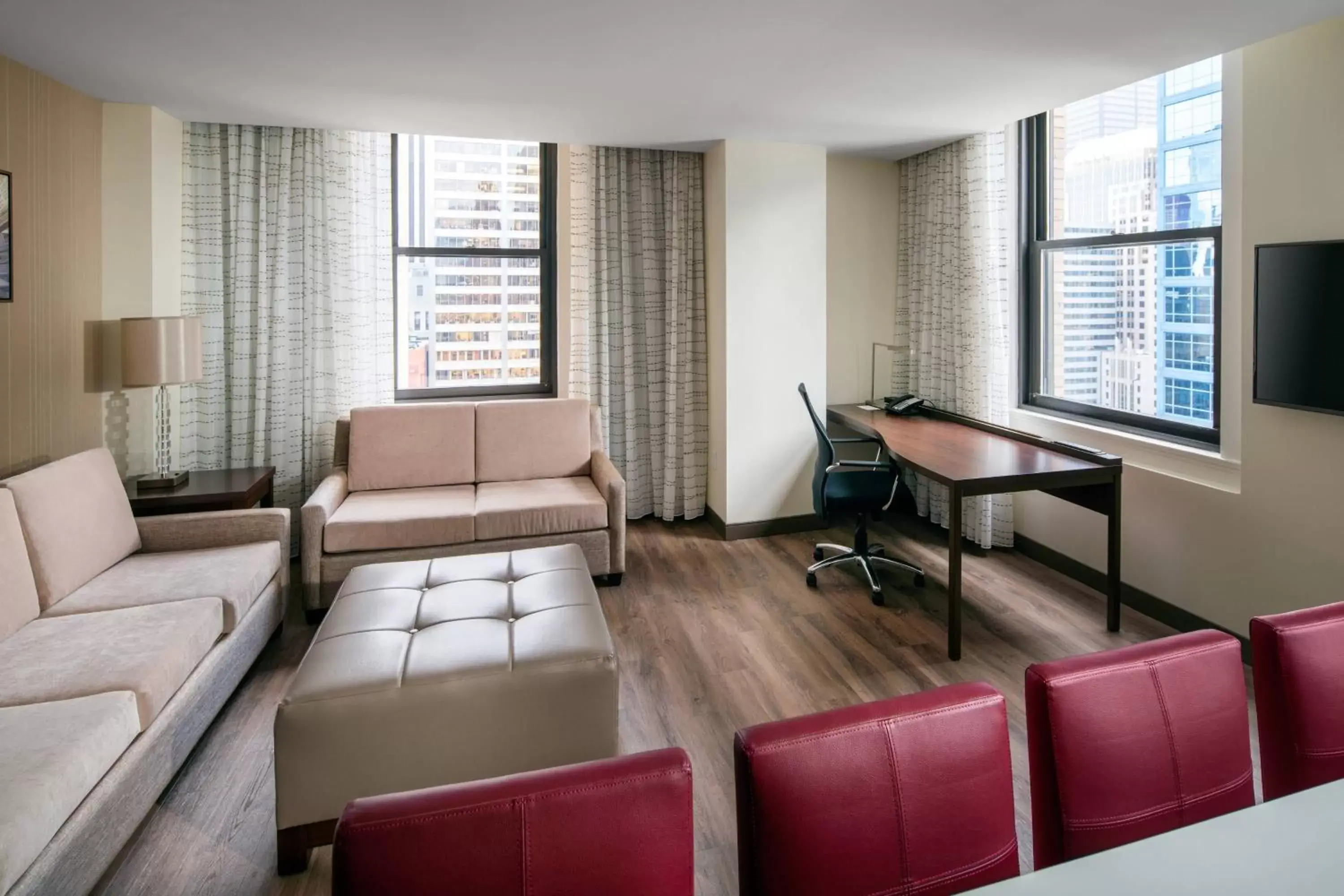 Living room, Seating Area in Residence Inn by Marriott Chicago Downtown/Loop