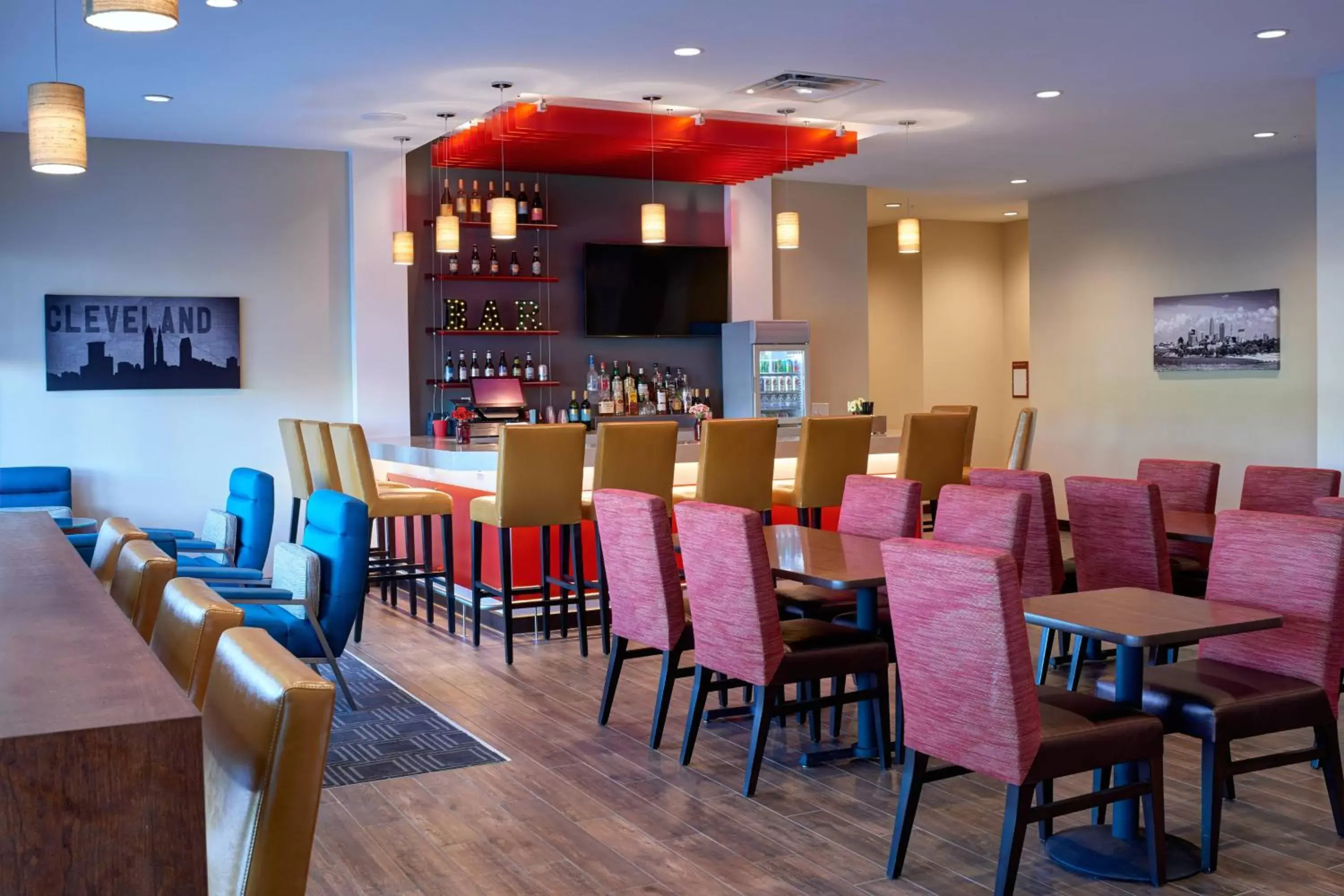 Lobby or reception, Restaurant/Places to Eat in TownePlace Suites by Marriott Cleveland Solon