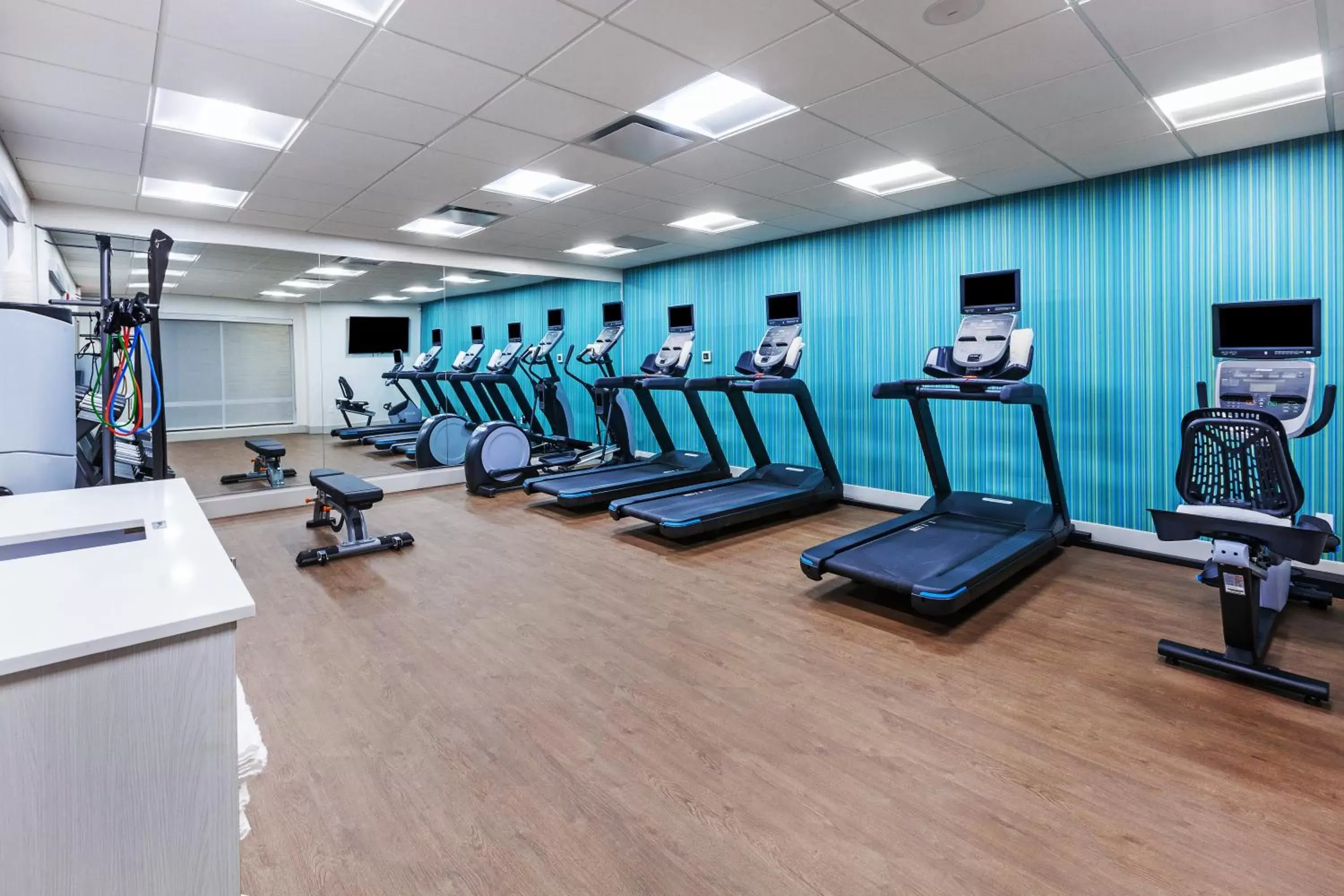 Fitness centre/facilities, Fitness Center/Facilities in Holiday Inn Express & Suites - Tulsa Northeast - Owasso, an IHG Hotel
