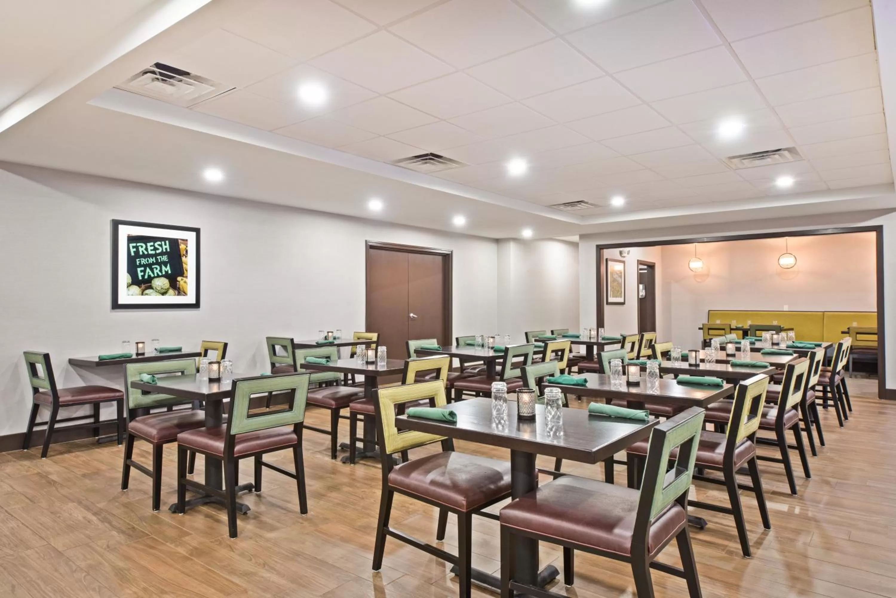 Restaurant/places to eat in Holiday Inn Harrisburg East by IHG