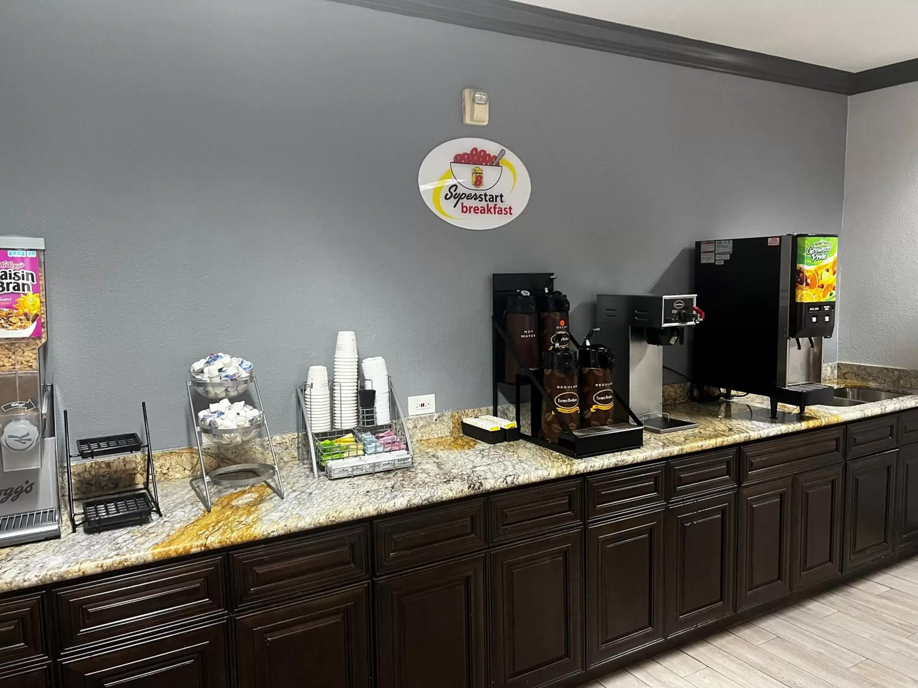 Breakfast in Super 8 by Wyndham Port Arthur/Nederland Area Breakfast in Super 8 by Wyndham Port Arthur/Nederland Area