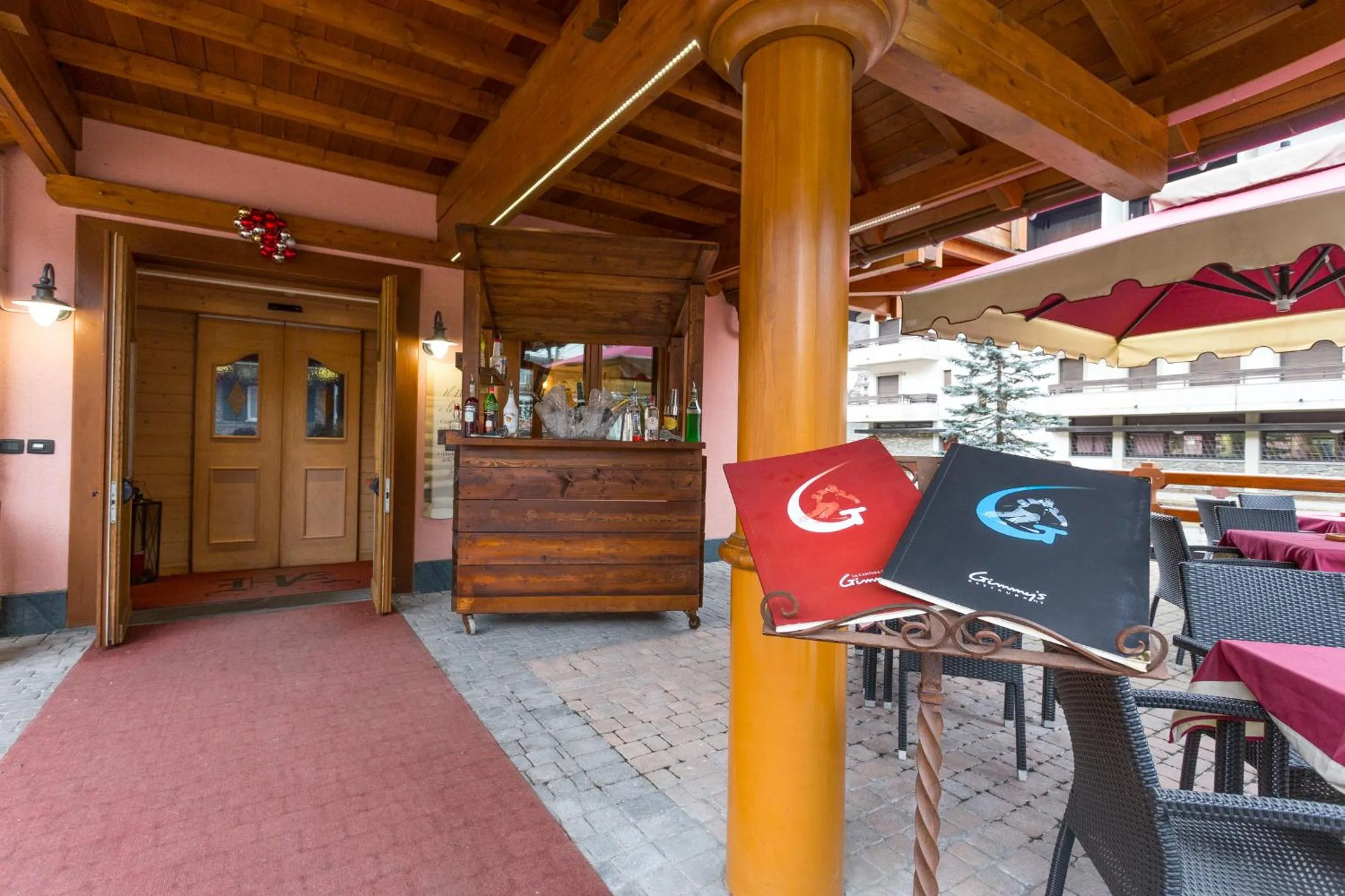 Property building in Hotel Arisch