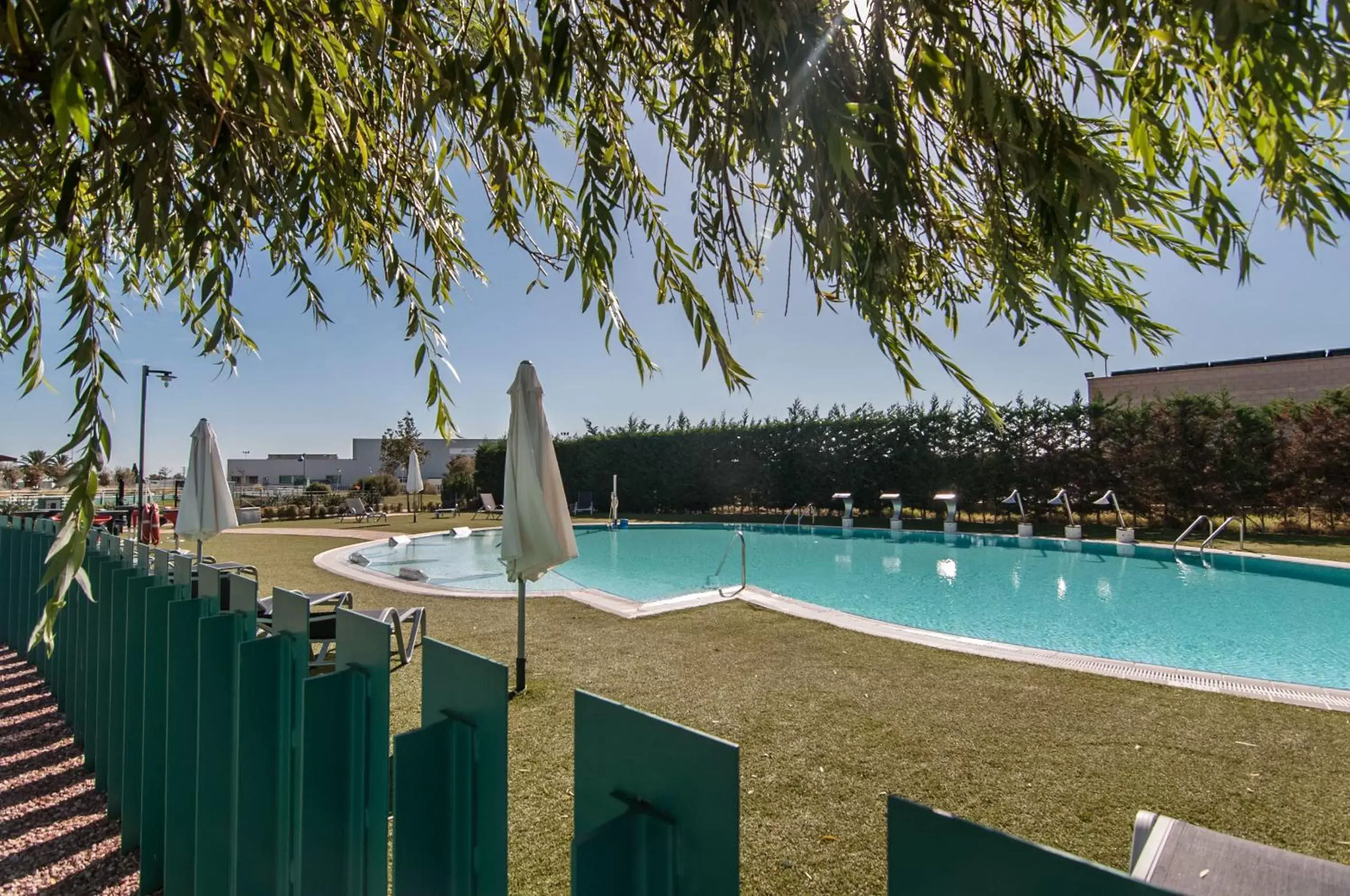 Swimming Pool in BAH Barcelona Airport Hotel