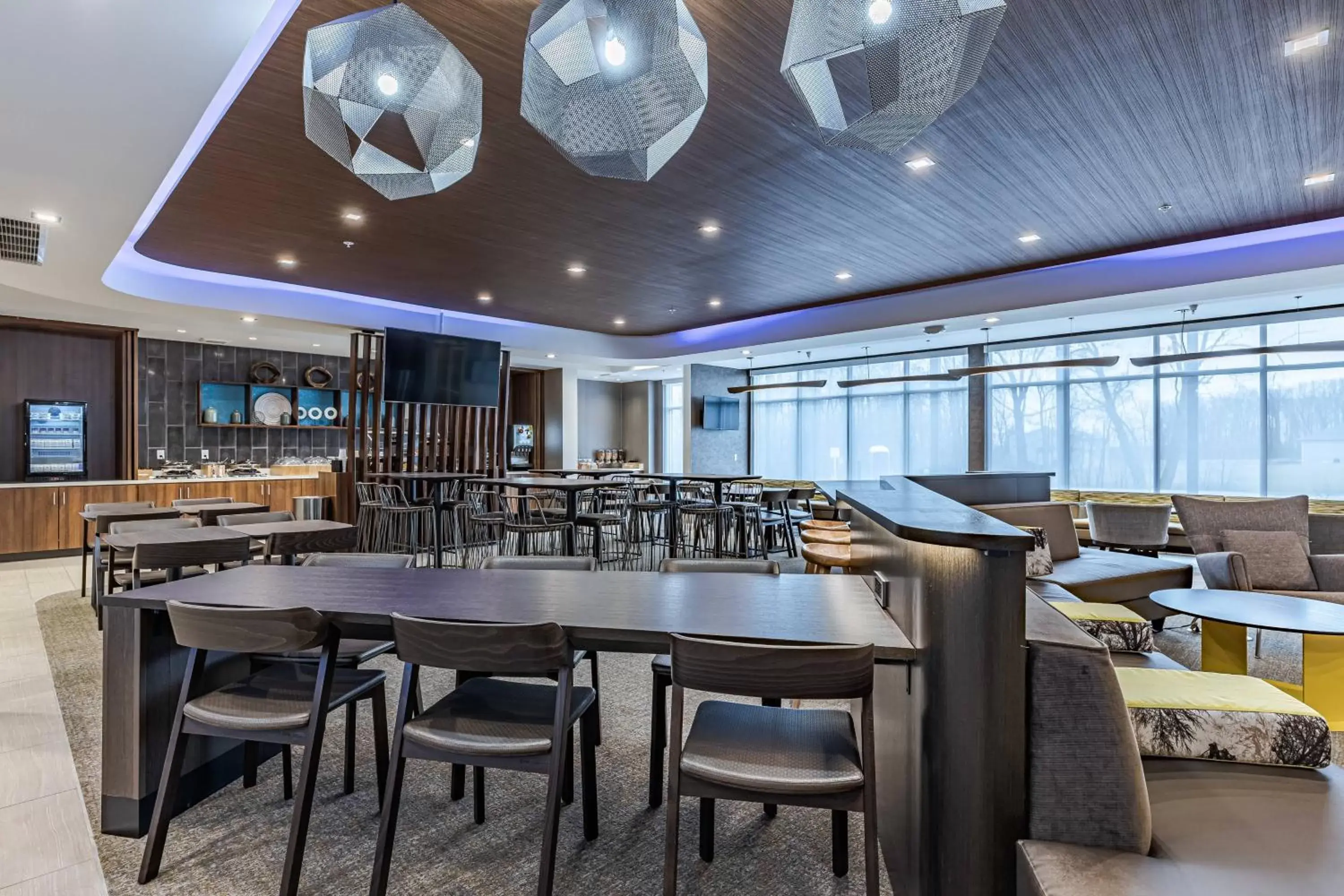 Lobby or reception, Restaurant/Places to Eat in SpringHill Suites by Marriott Fort Wayne North