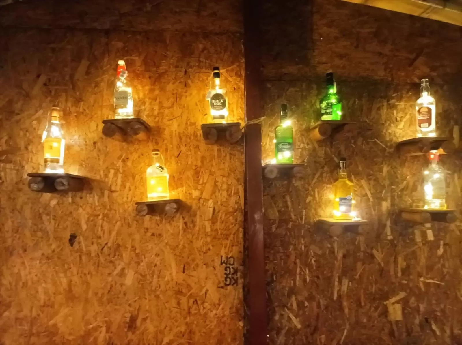 Food and drinks in Happy Shack Beach And Wooden Huts