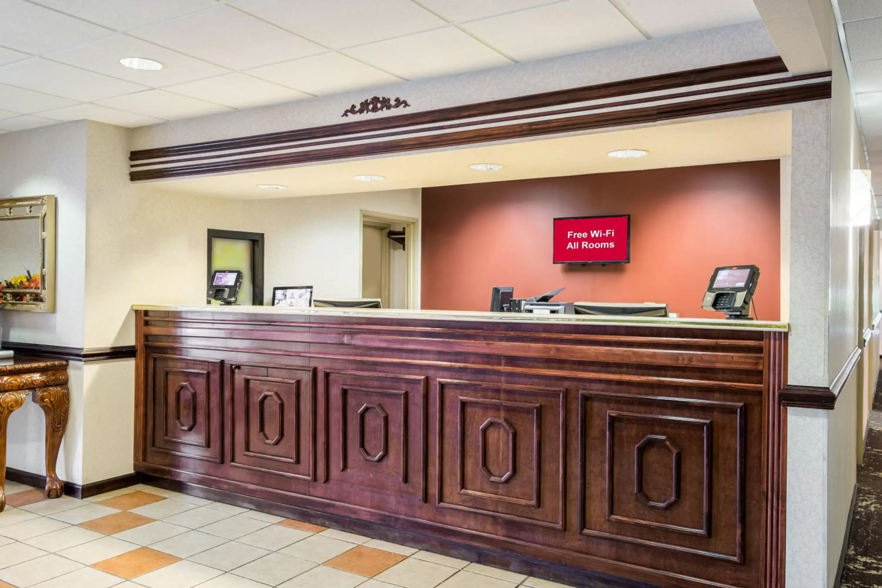 Lobby or reception, Lobby/Reception in Red Roof Inn Hendersonville