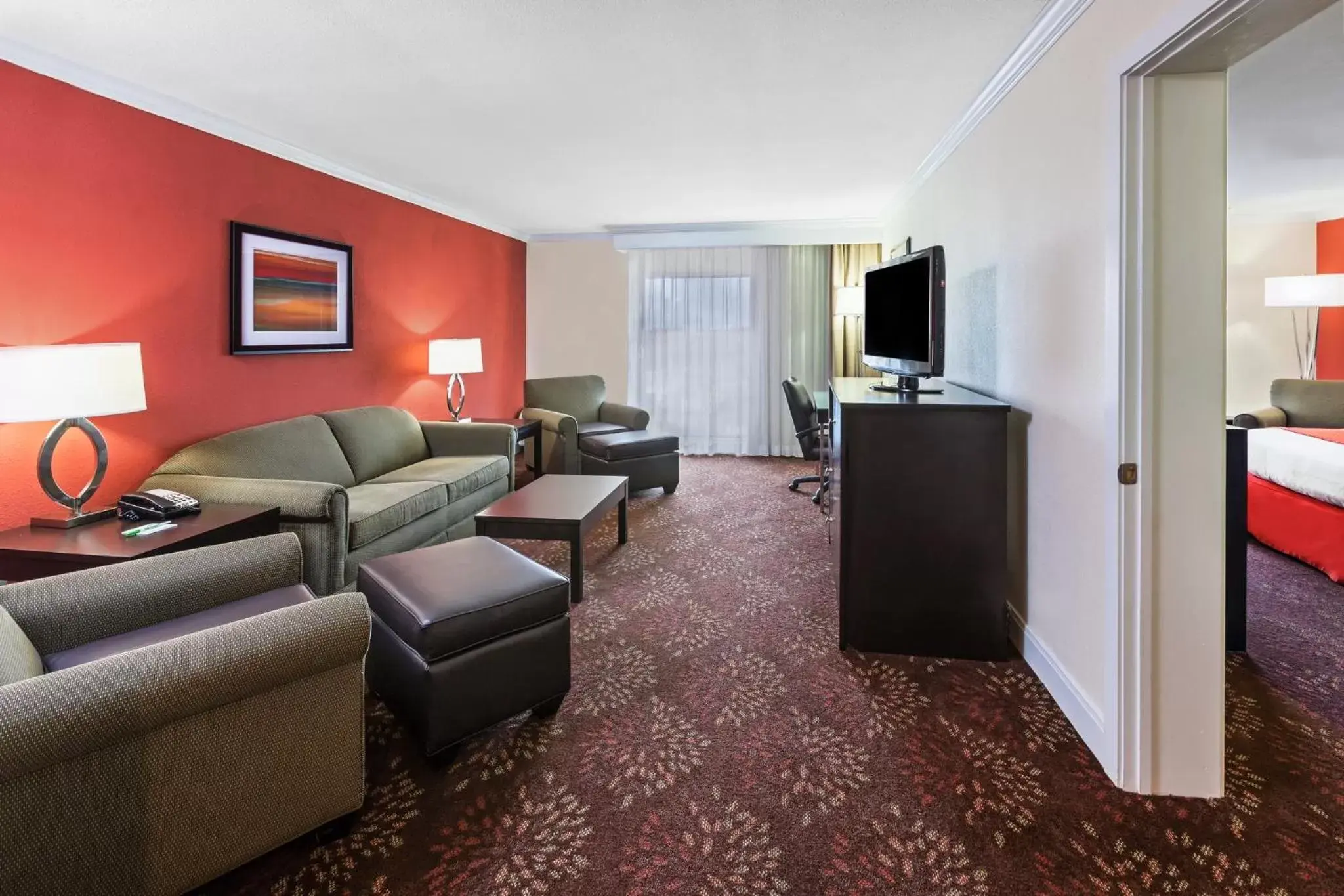 Photo of the whole room, Seating Area in Holiday Inn Tyler - Conference Center, an IHG Hotel