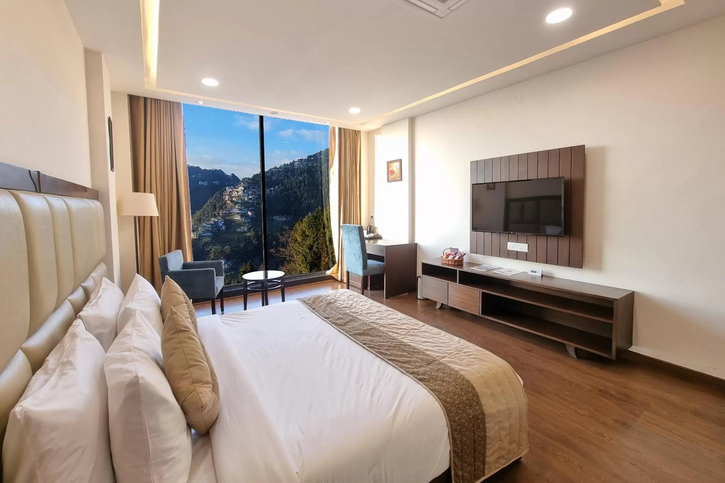 Mountain View in Best Western Dalhousie