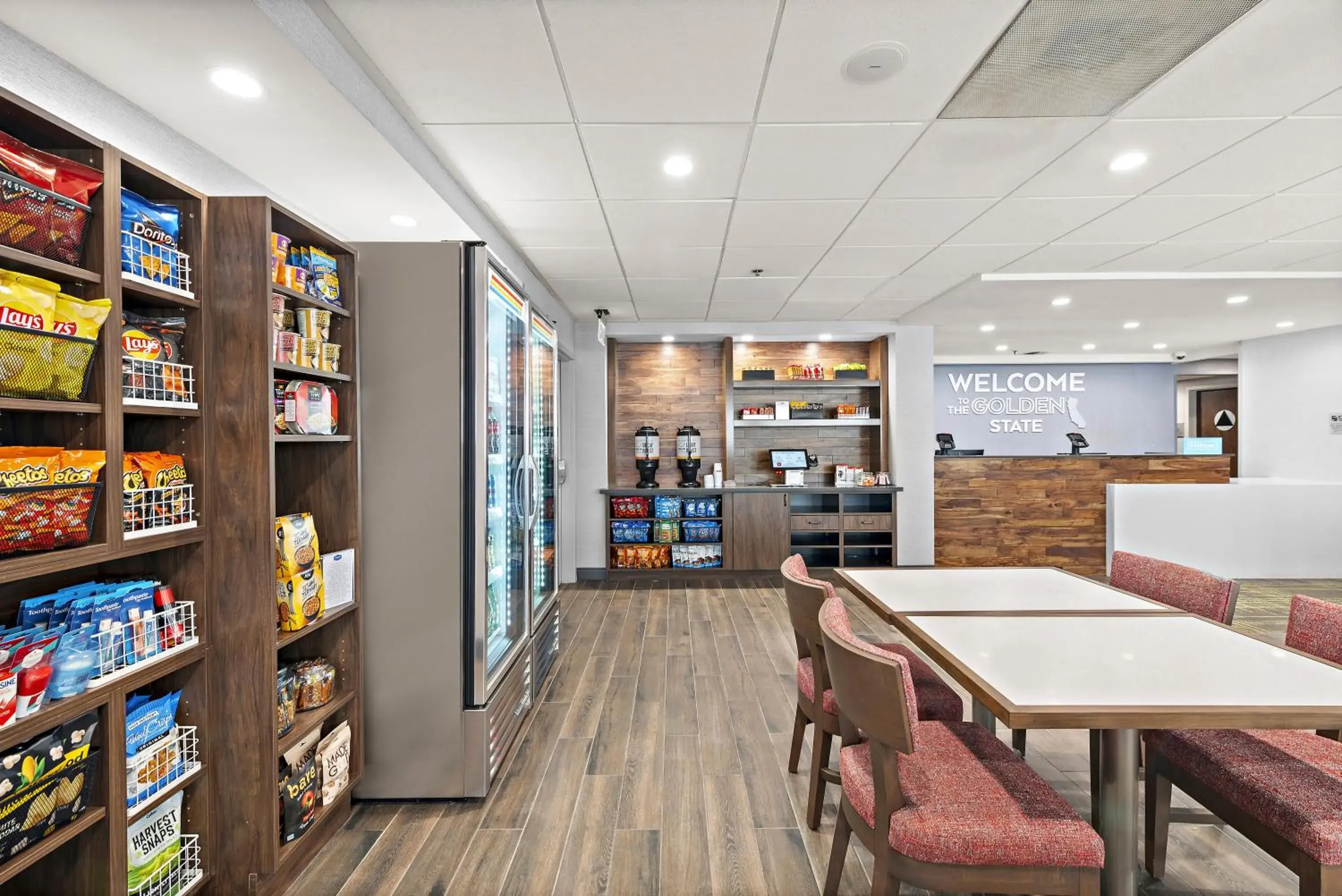 Coffee/tea facilities in Wingate by Wyndham Los Angeles Airport