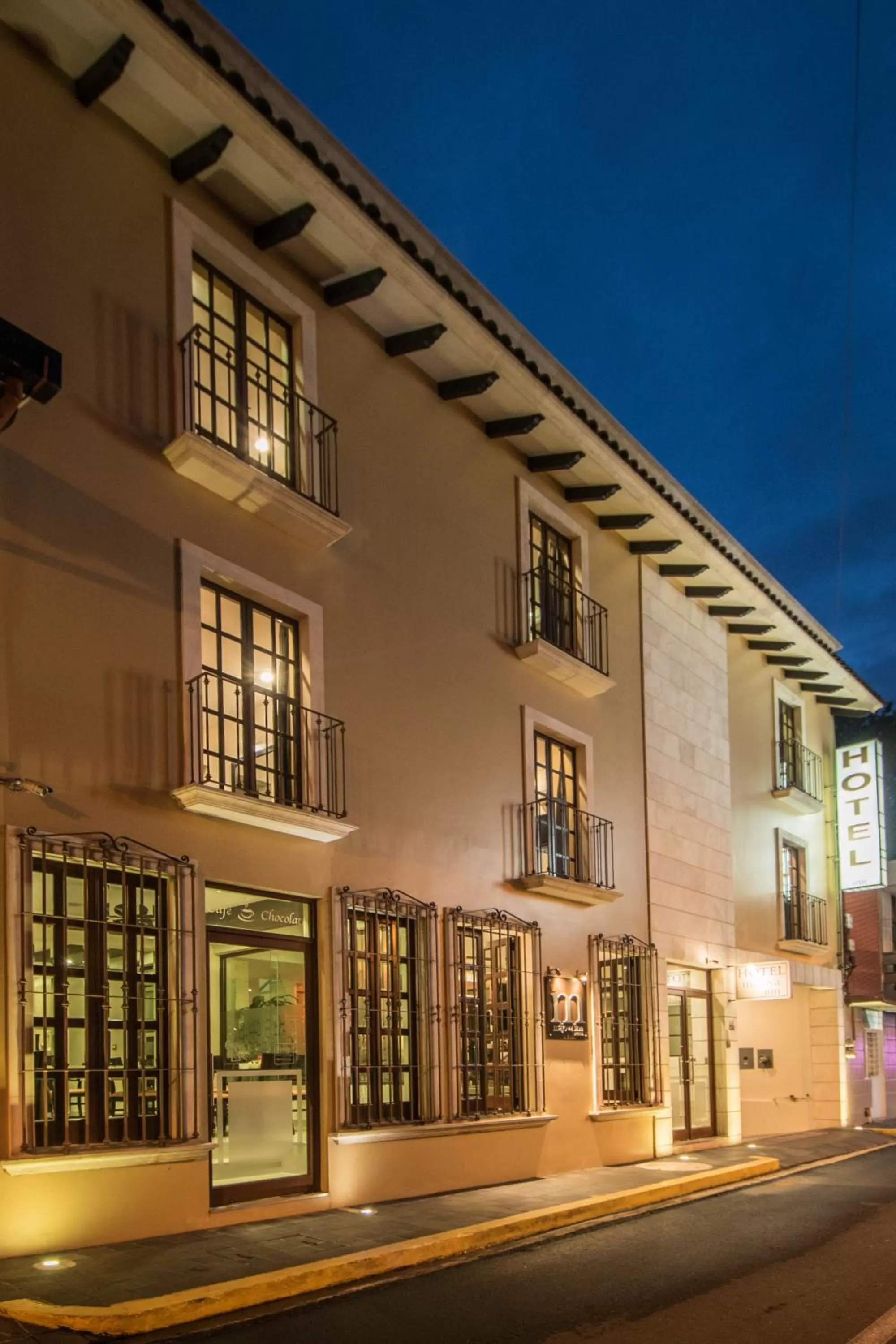 Property building in Hotel Majova Inn Xalapa