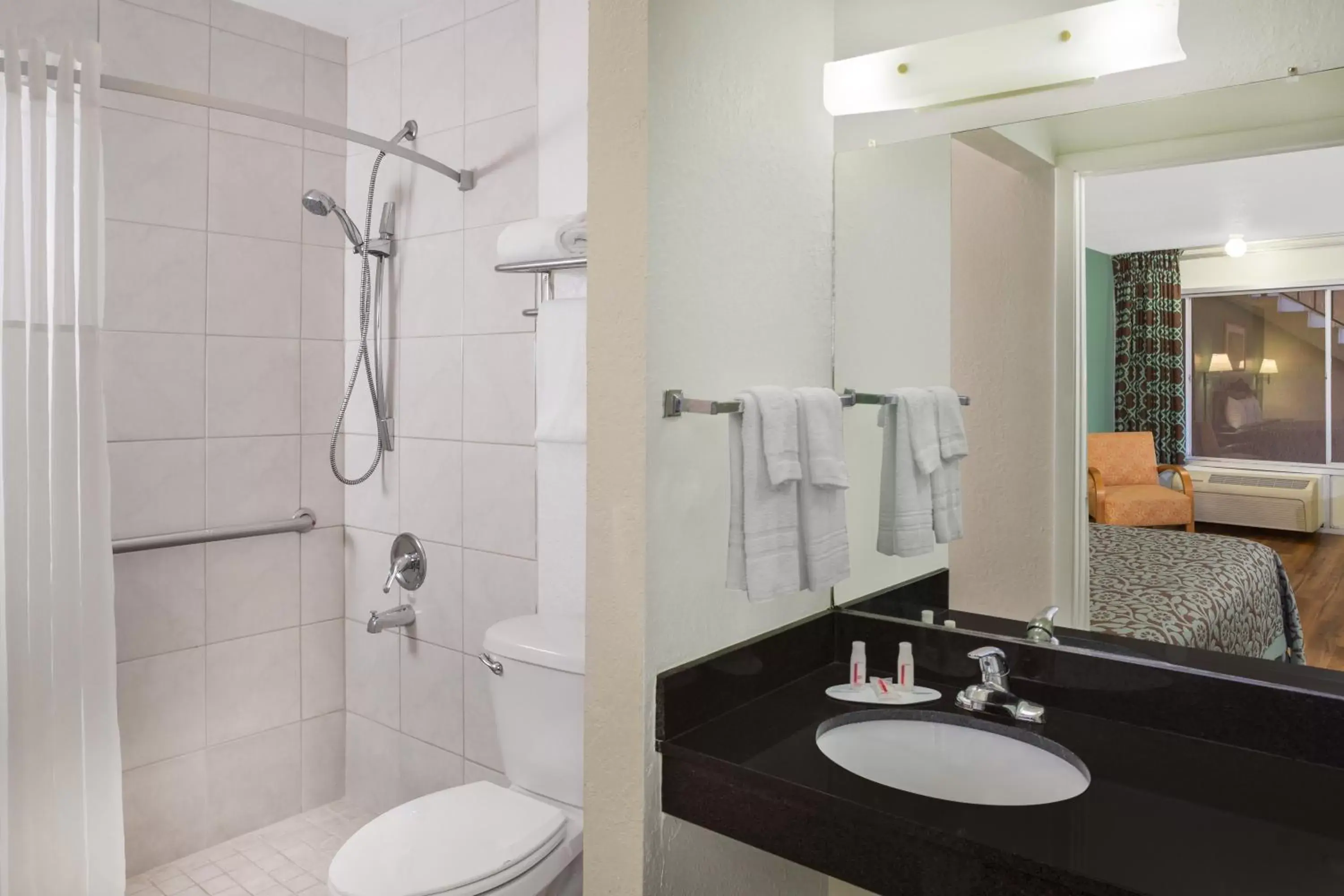 Shower, Bathroom in Travelodge by Wyndham Fort Myers North