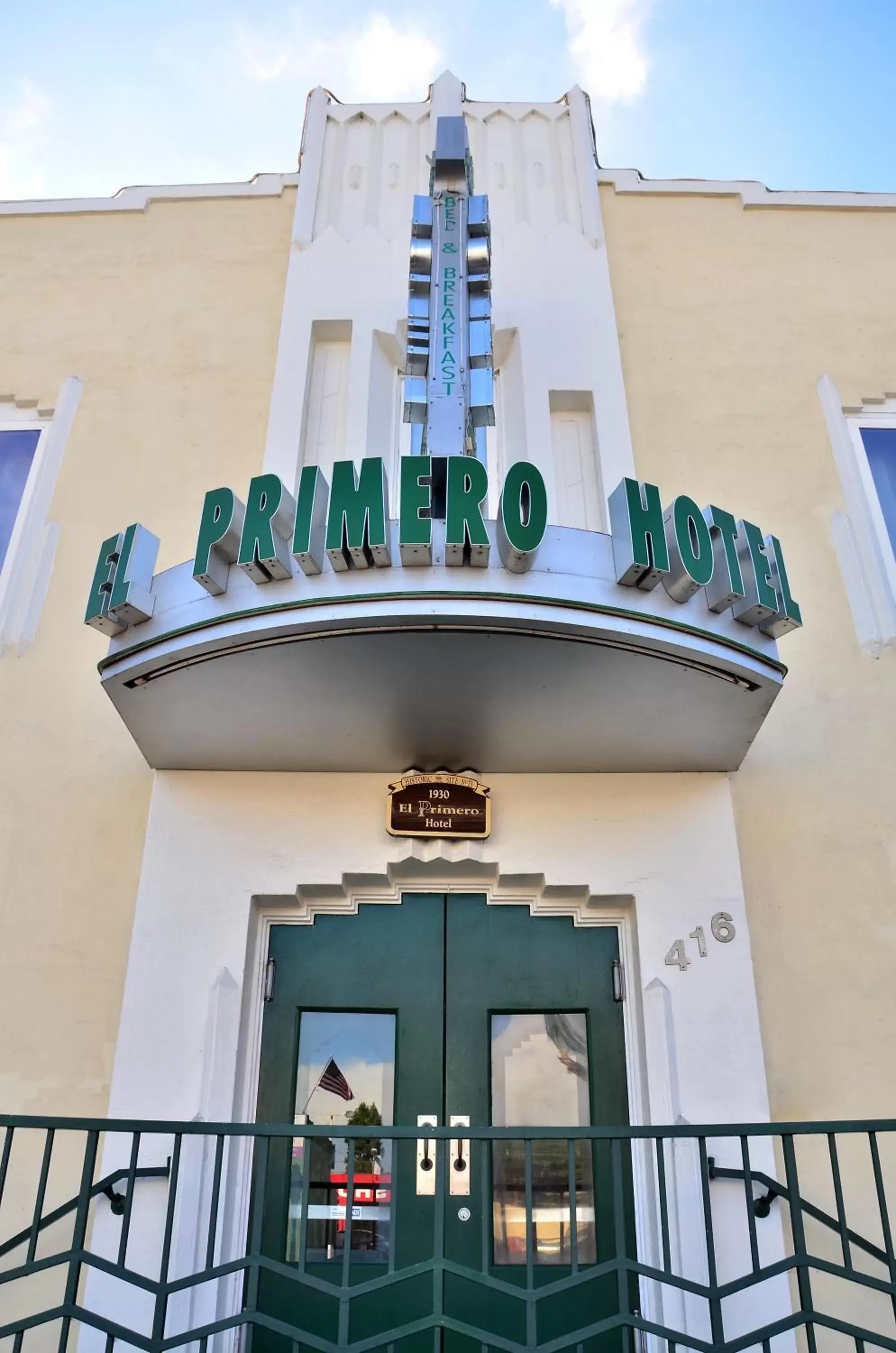 Facade/entrance, Property Building in El Primero Boutique Hotel