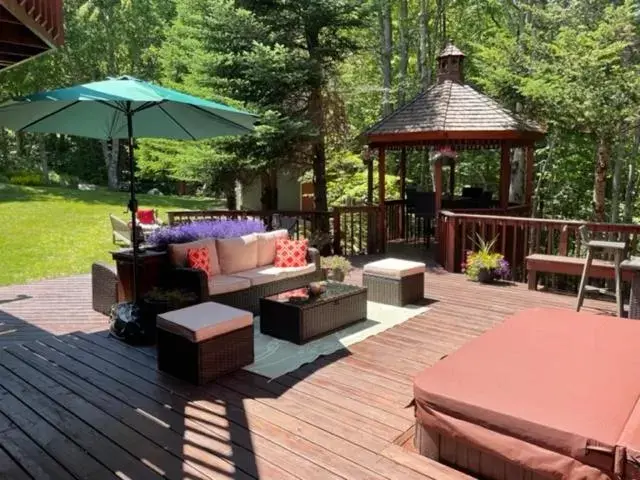 Patio in The Snowed Inn