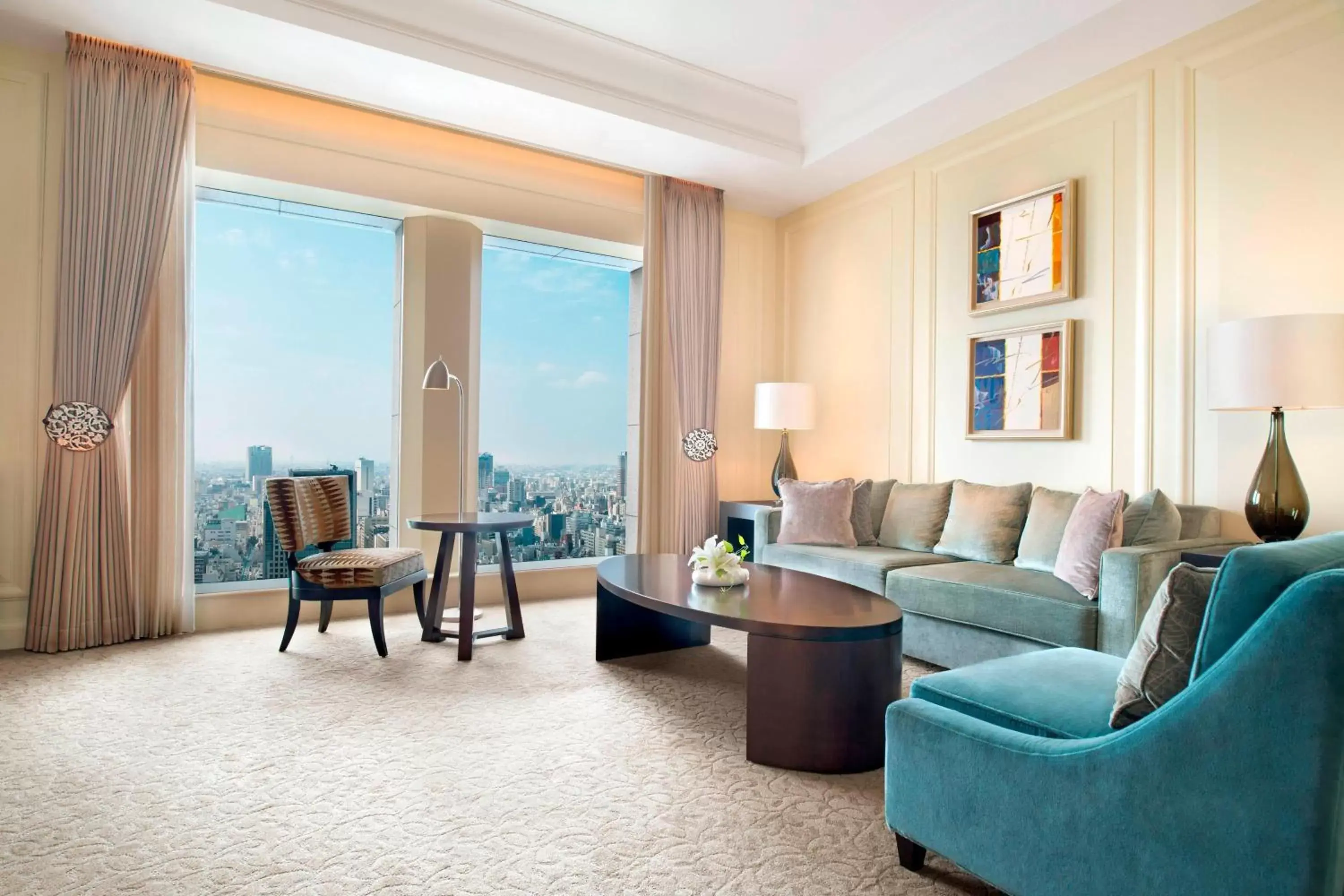 Living room, Seating Area in St. Regis Osaka