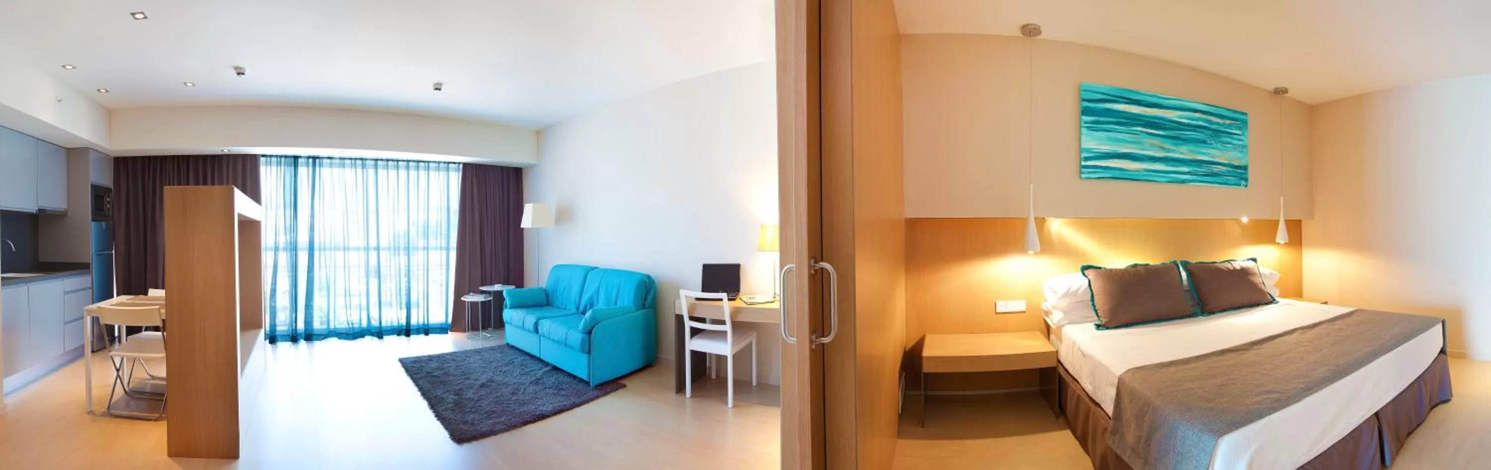 Photo of the whole room, Bed in Atenea Port Barcelona Mataró