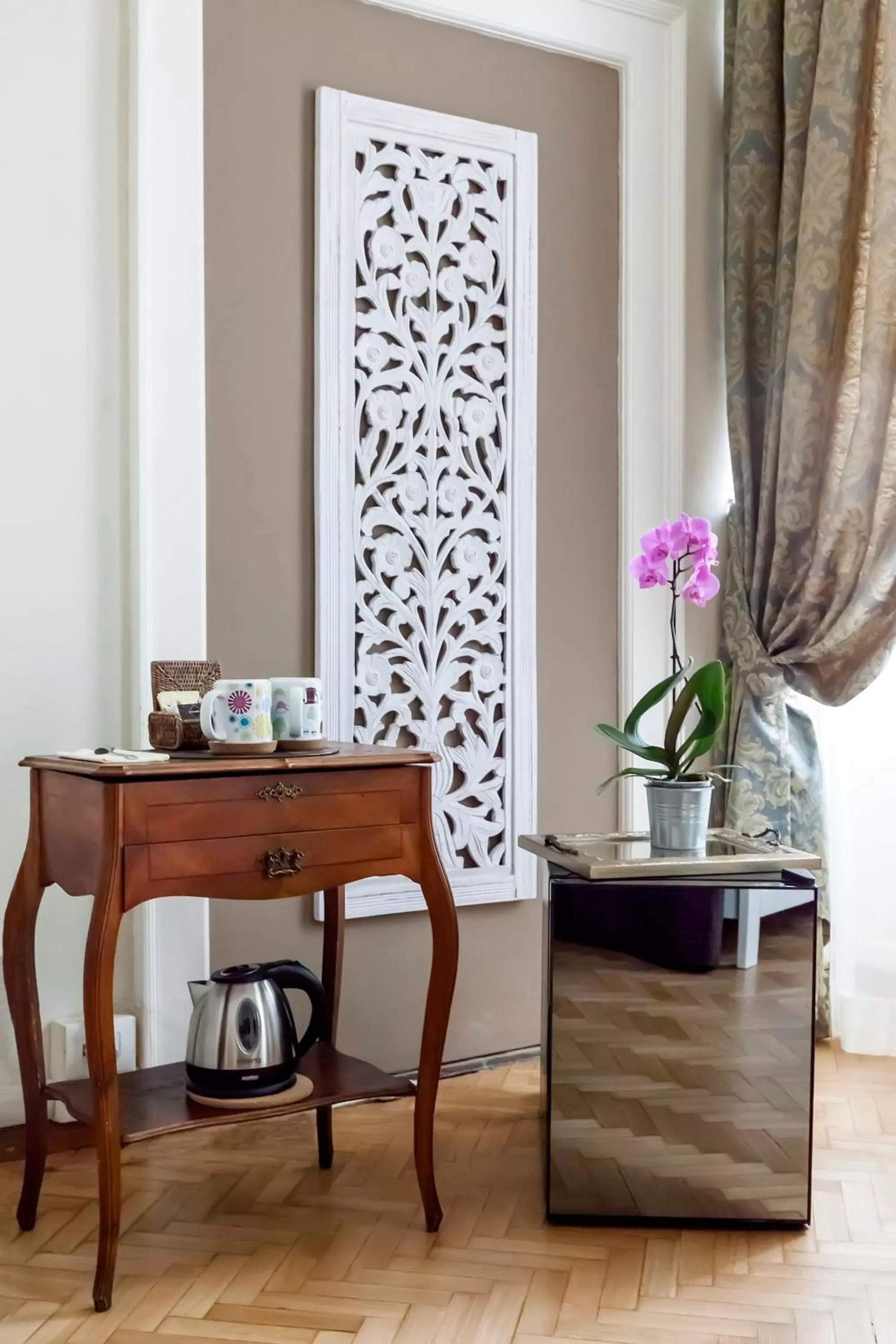 Coffee/tea facilities in Opera Boutique B&B