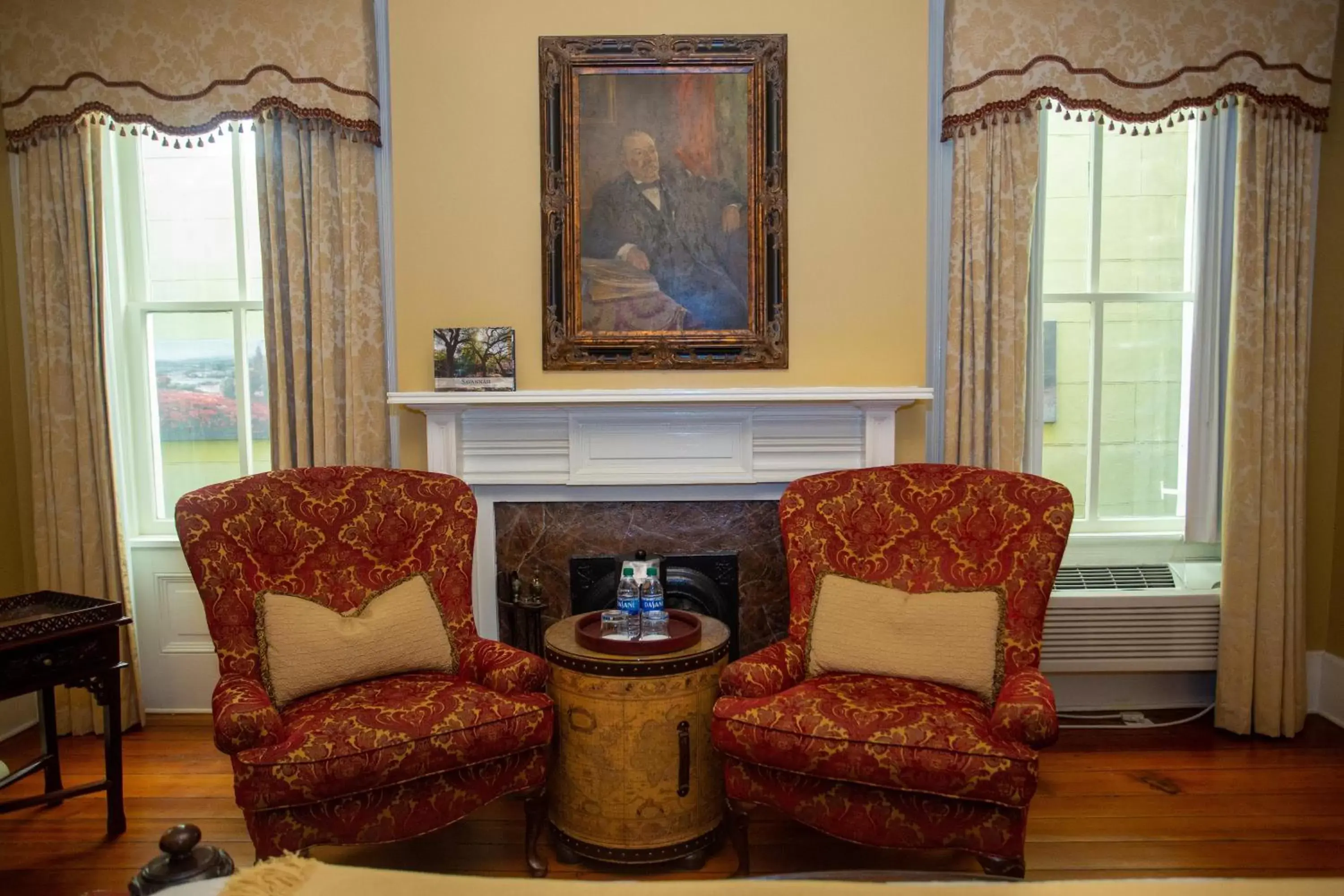 Seating Area in Eliza Thompson House, Historic Inns of Savannah Collection