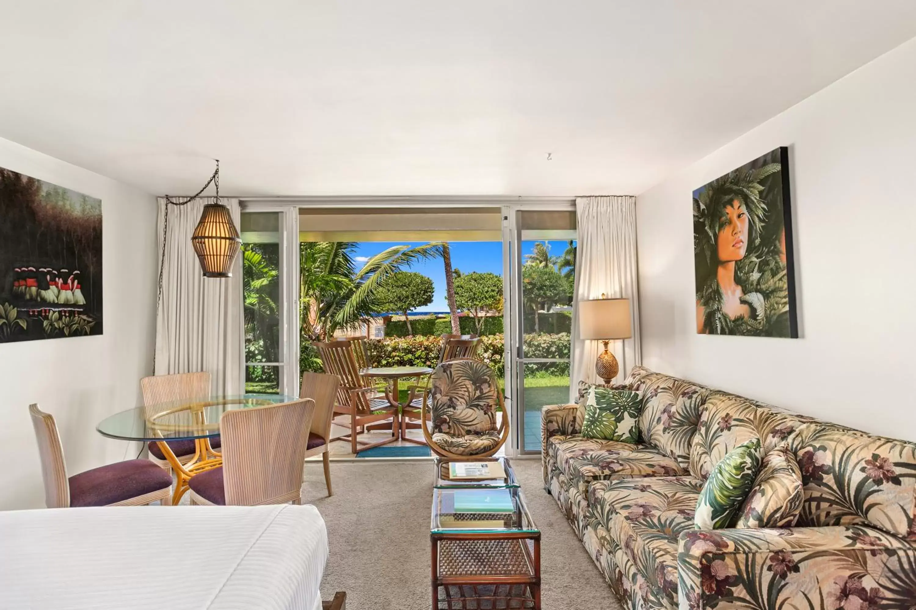 View (from property/room), Seating Area in Aston Maui Kaanapali Villas