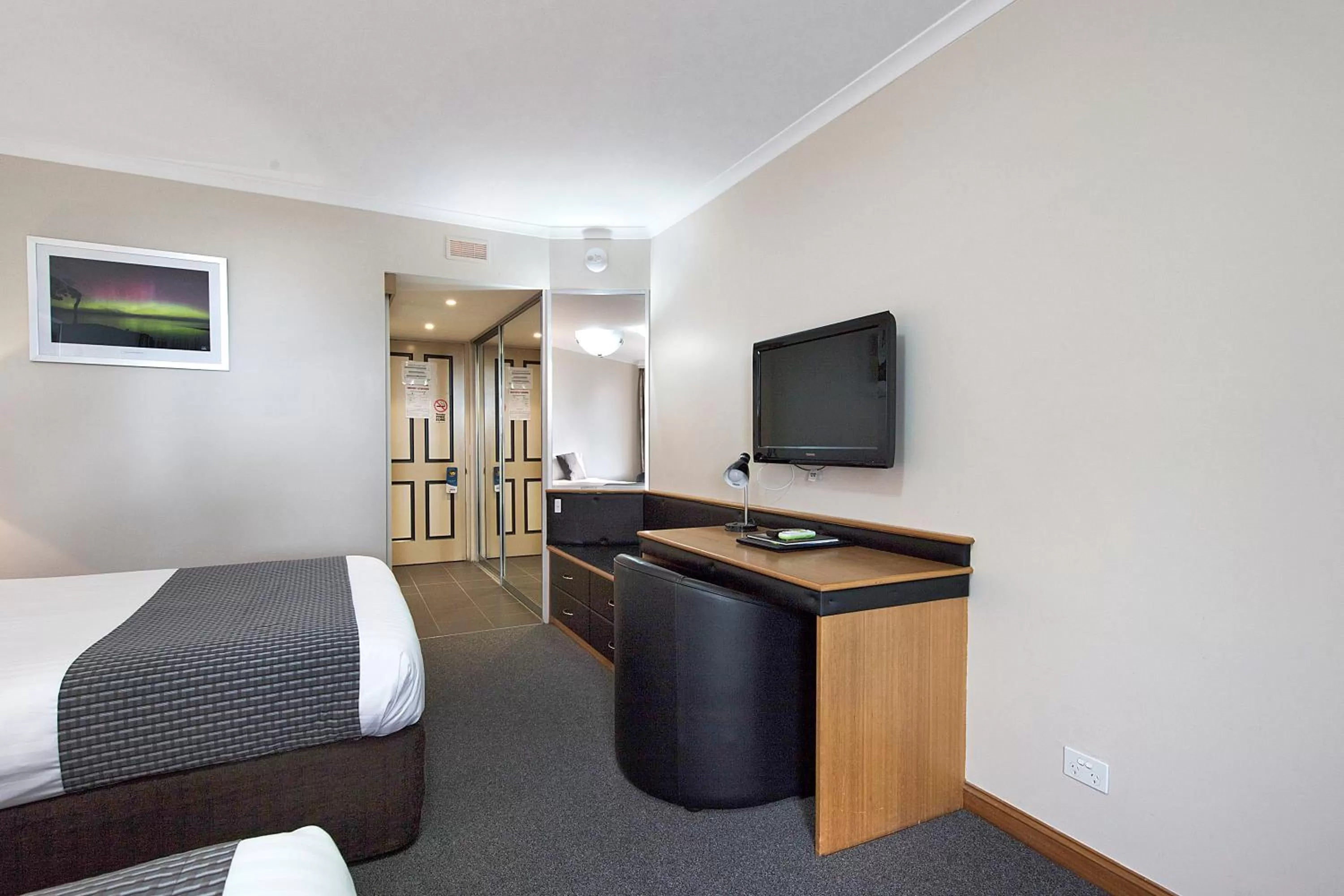 TV and multimedia, Bed in Commodore Regent Launceston