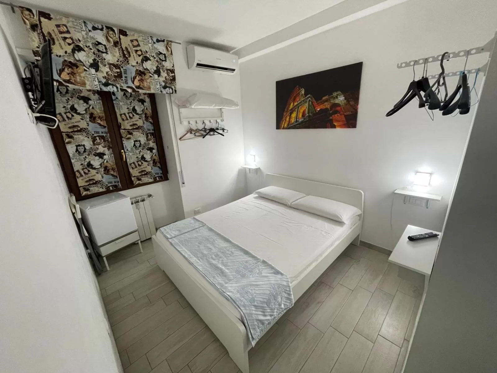 Bed in B&B metro B 10 passi dalla metro B