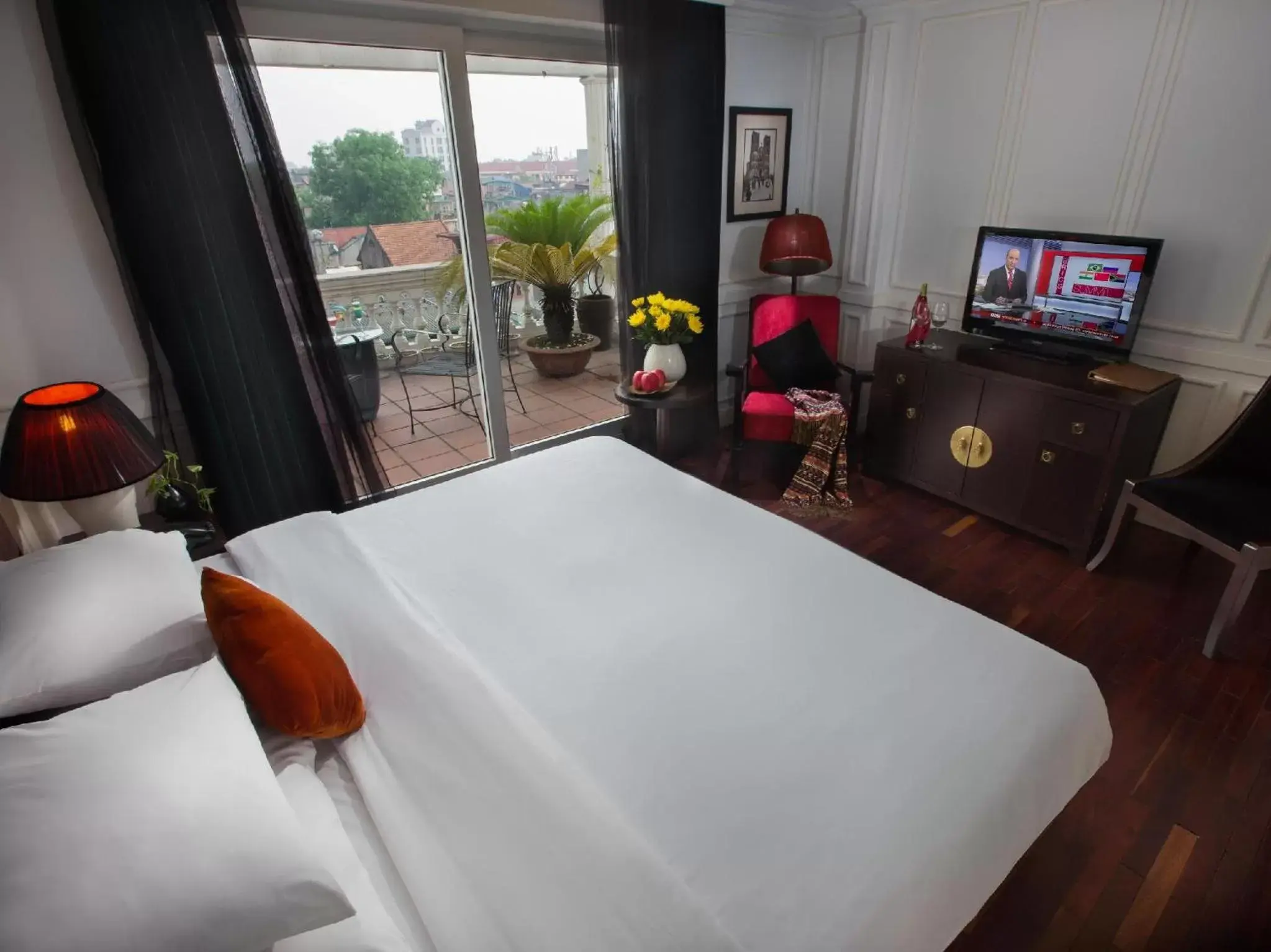 Photo of the whole room, Bed in Hanoi Boutique Hotel & Spa