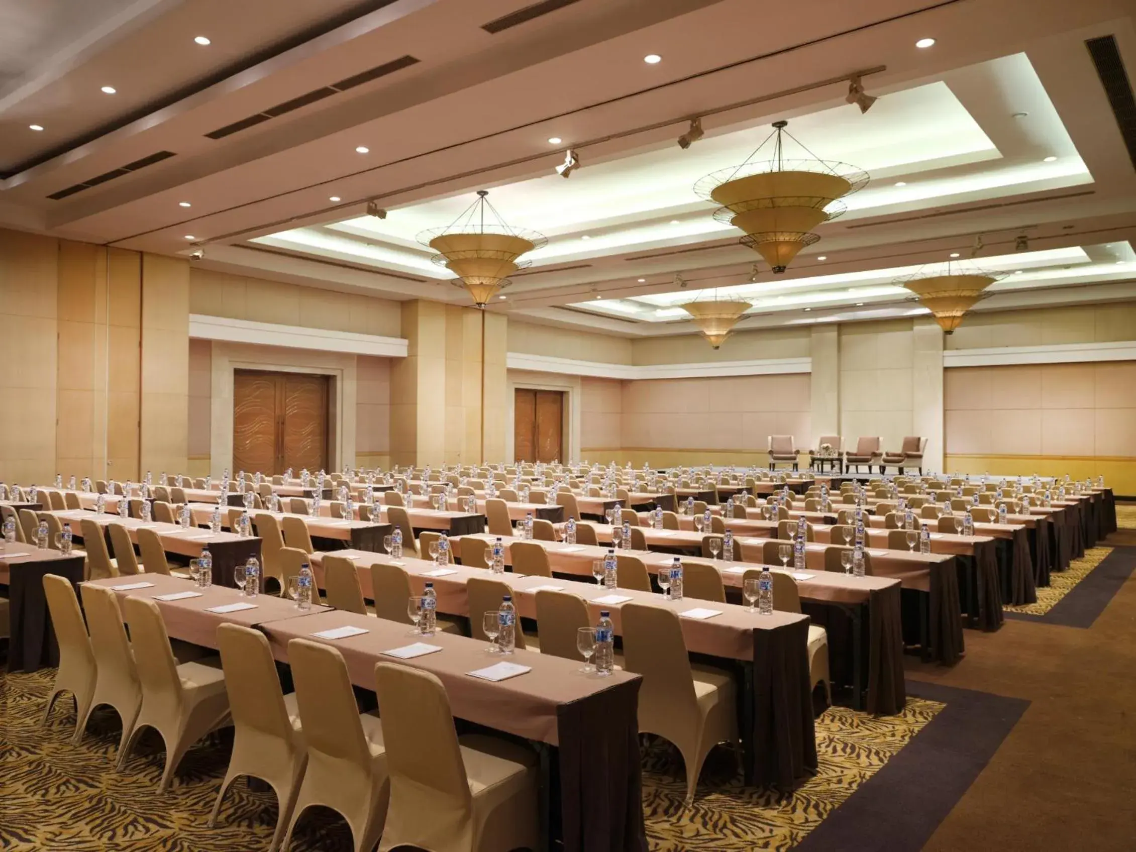 Banquet/Function facilities, Banquet Facilities in Hotel Santika Premiere Malang