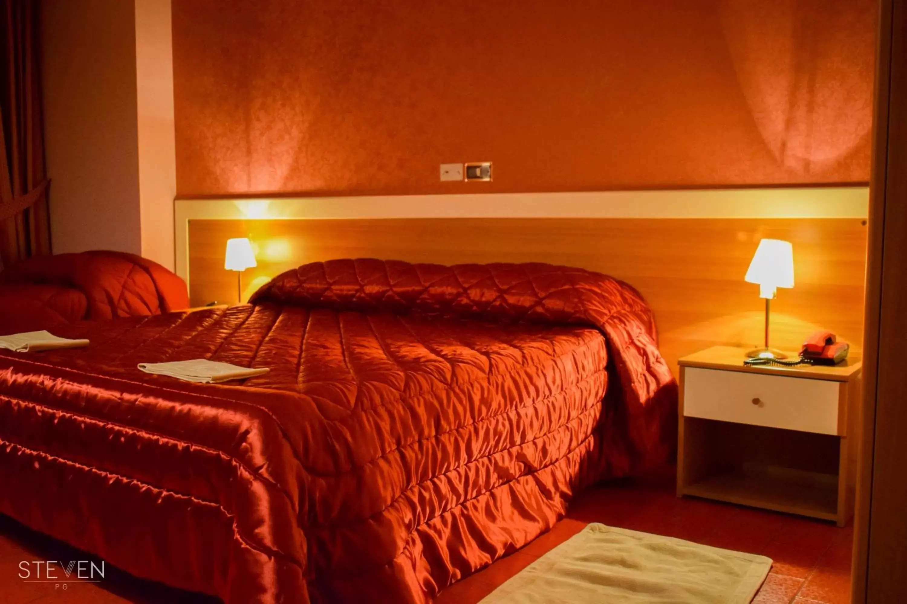 Bed in Hotel Ristorante Mommo