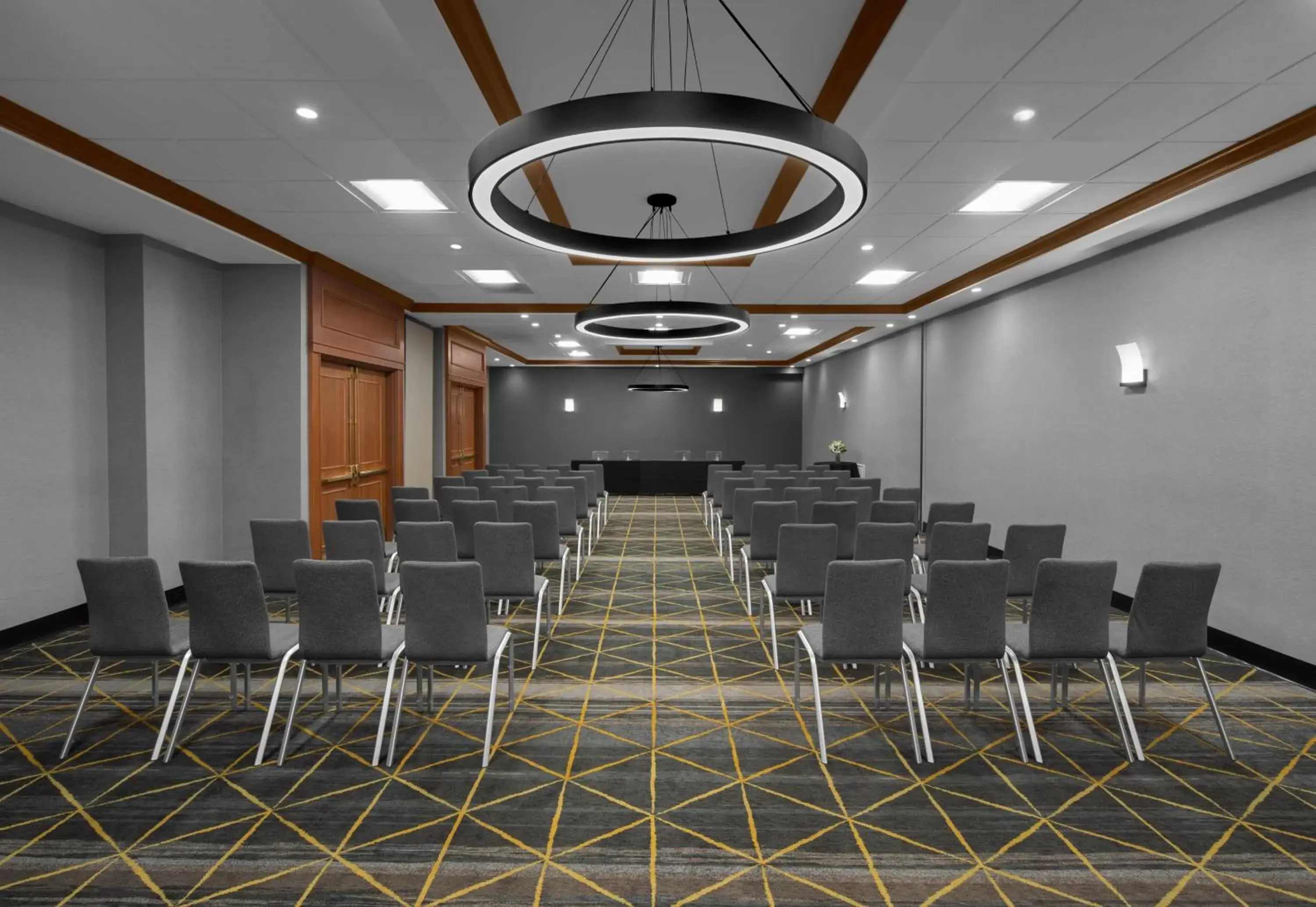 Meeting/conference room in Holiday Inn Hasbrouck Heights-Meadowlands, an IHG Hotel