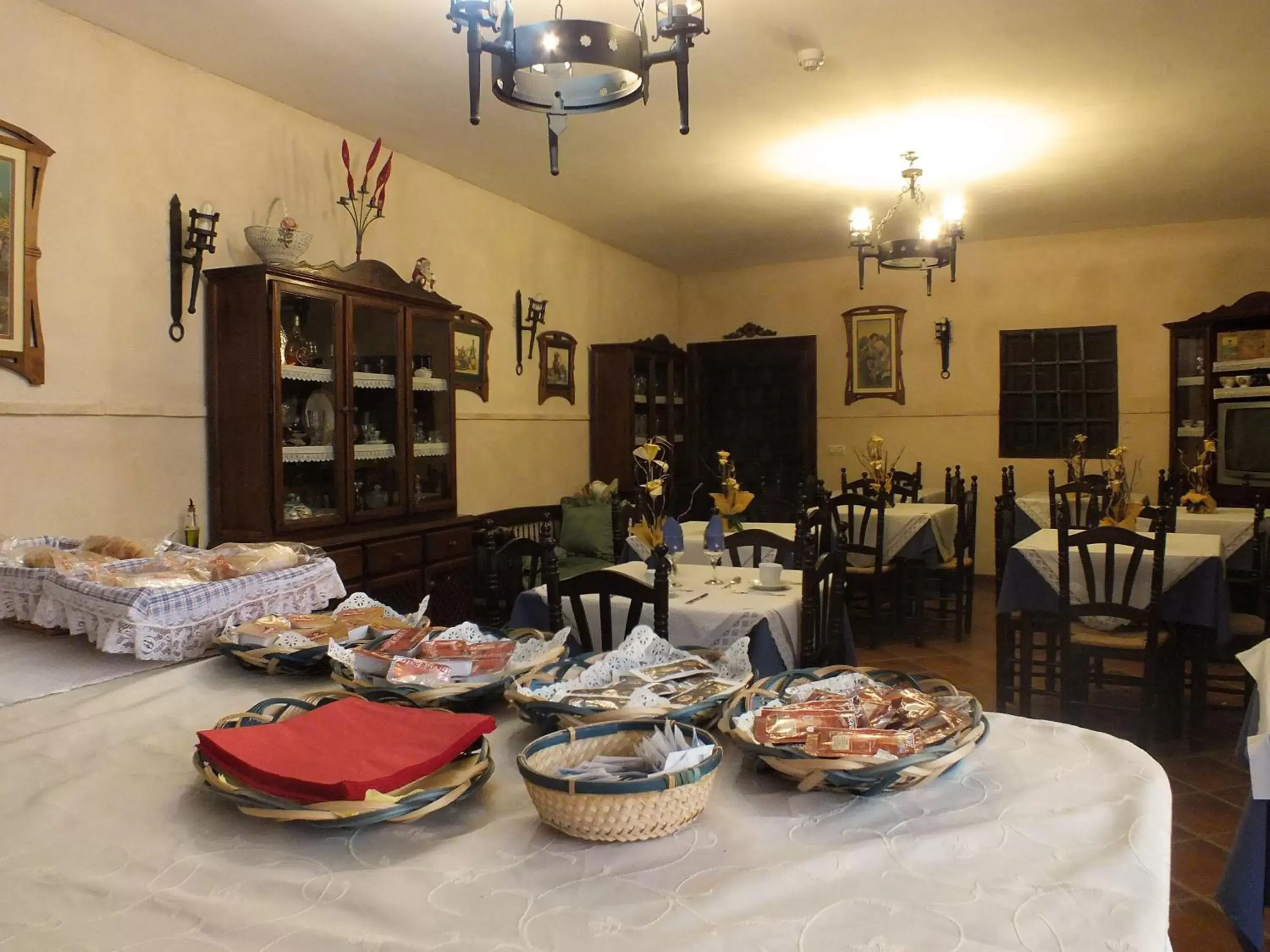 Restaurant/Places to Eat in Hotel Rural Posada Los Caballeros