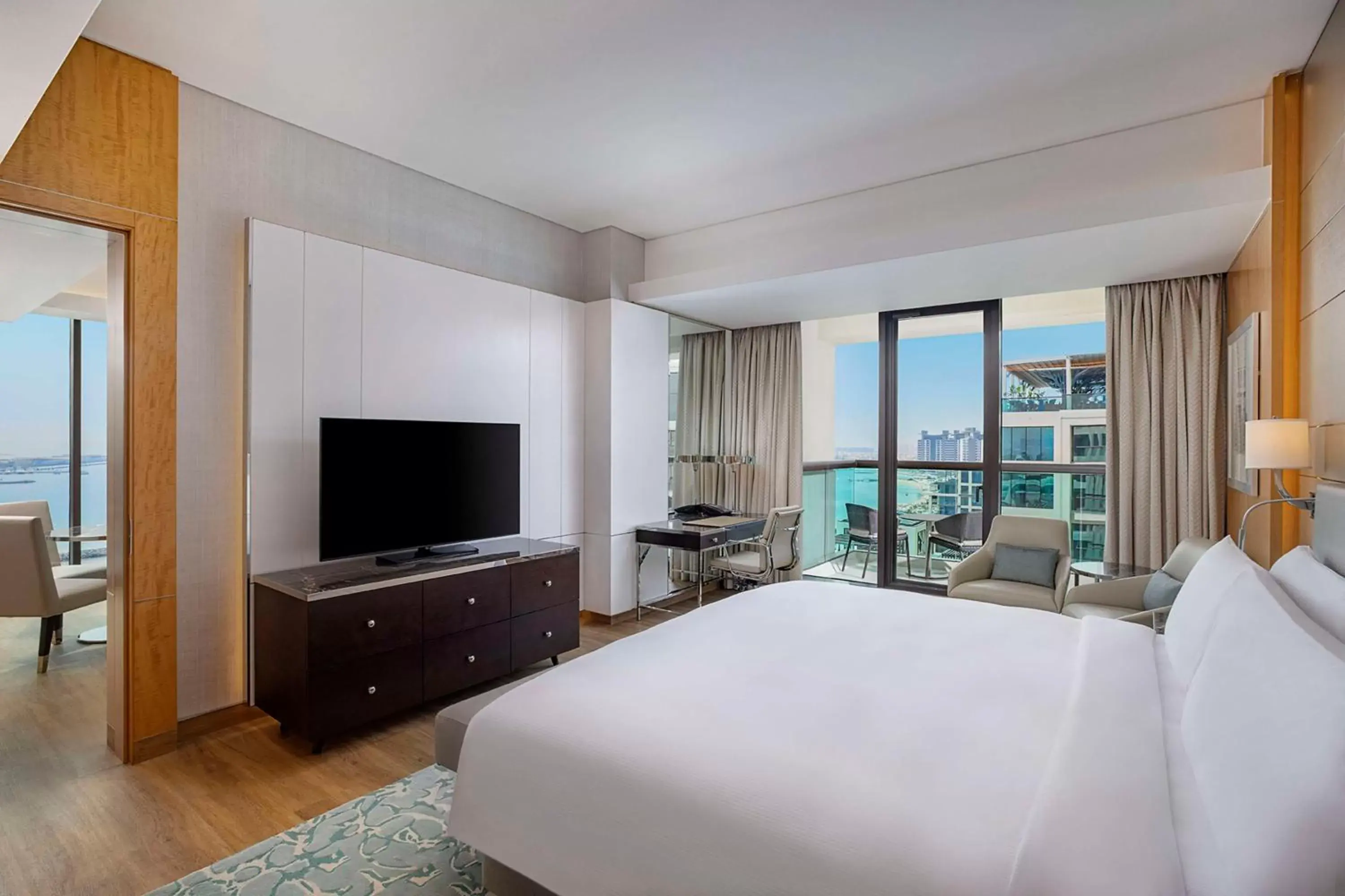 Bed in Hilton Dubai Palm Jumeirah