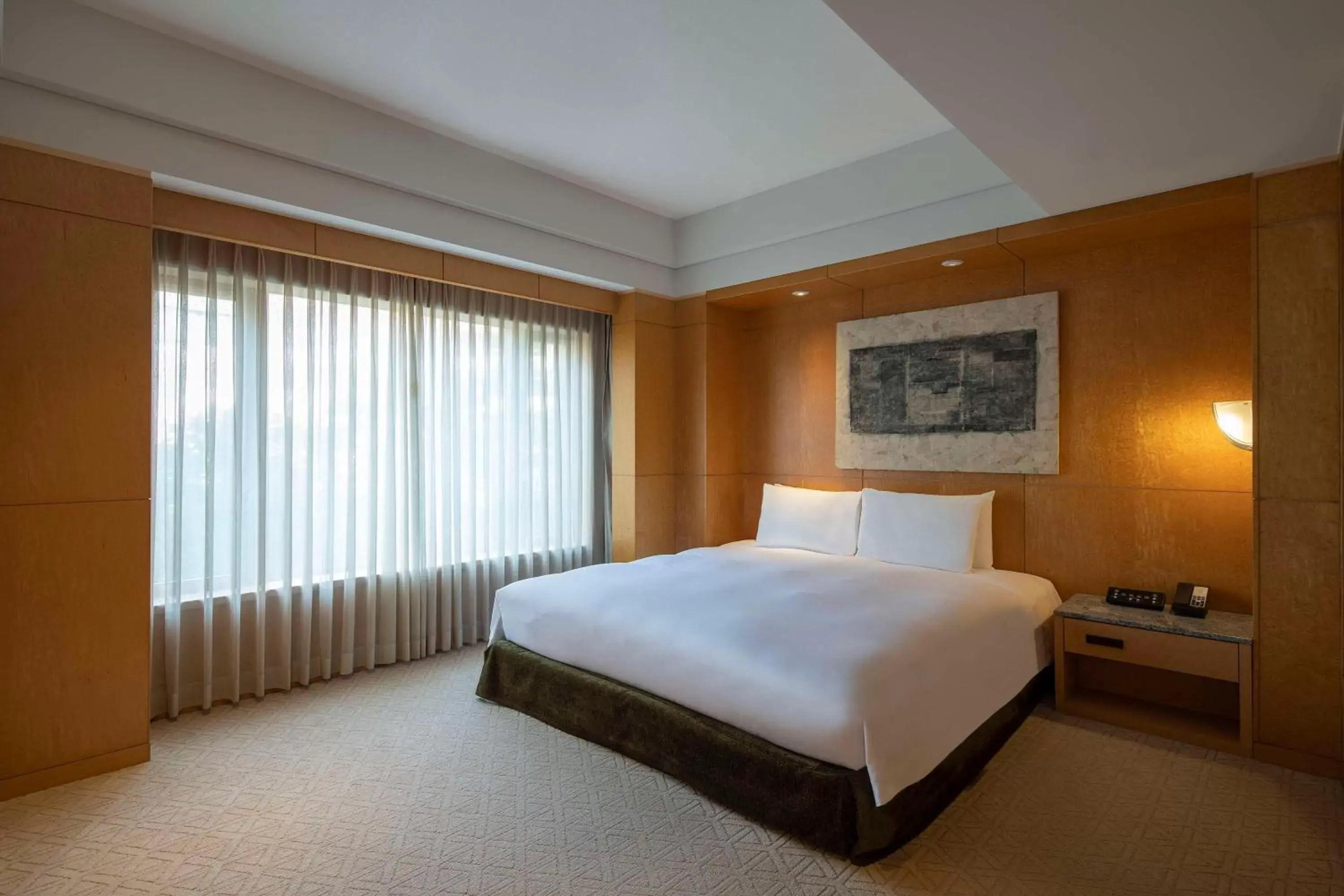 Photo of the whole room, Bed in Grand Hyatt Fukuoka