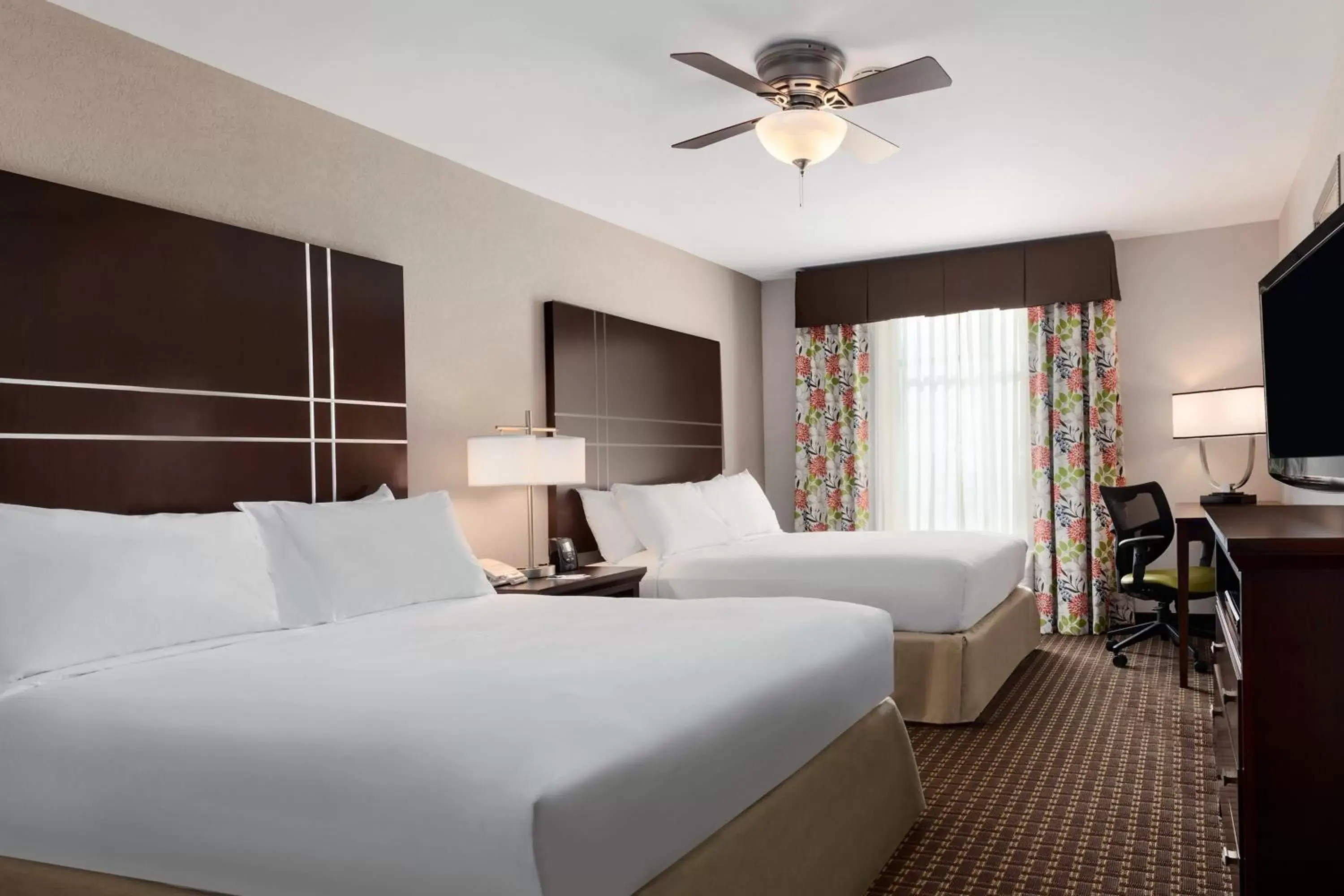 Bedroom, Bed in Homewood Suites by Hilton Joplin