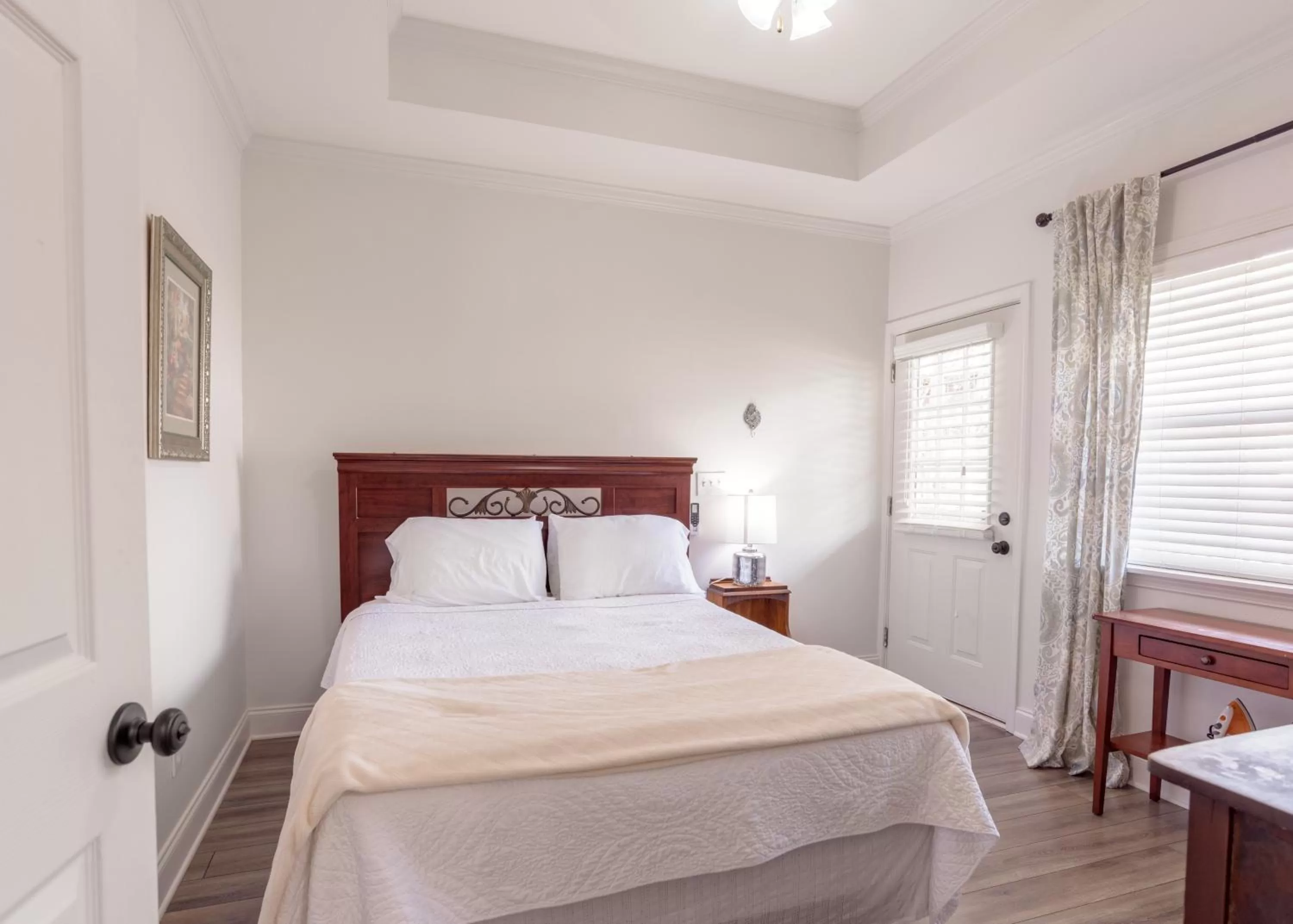 One-Bedroom Suite in 27 on Park Boutique Hotel & Venue