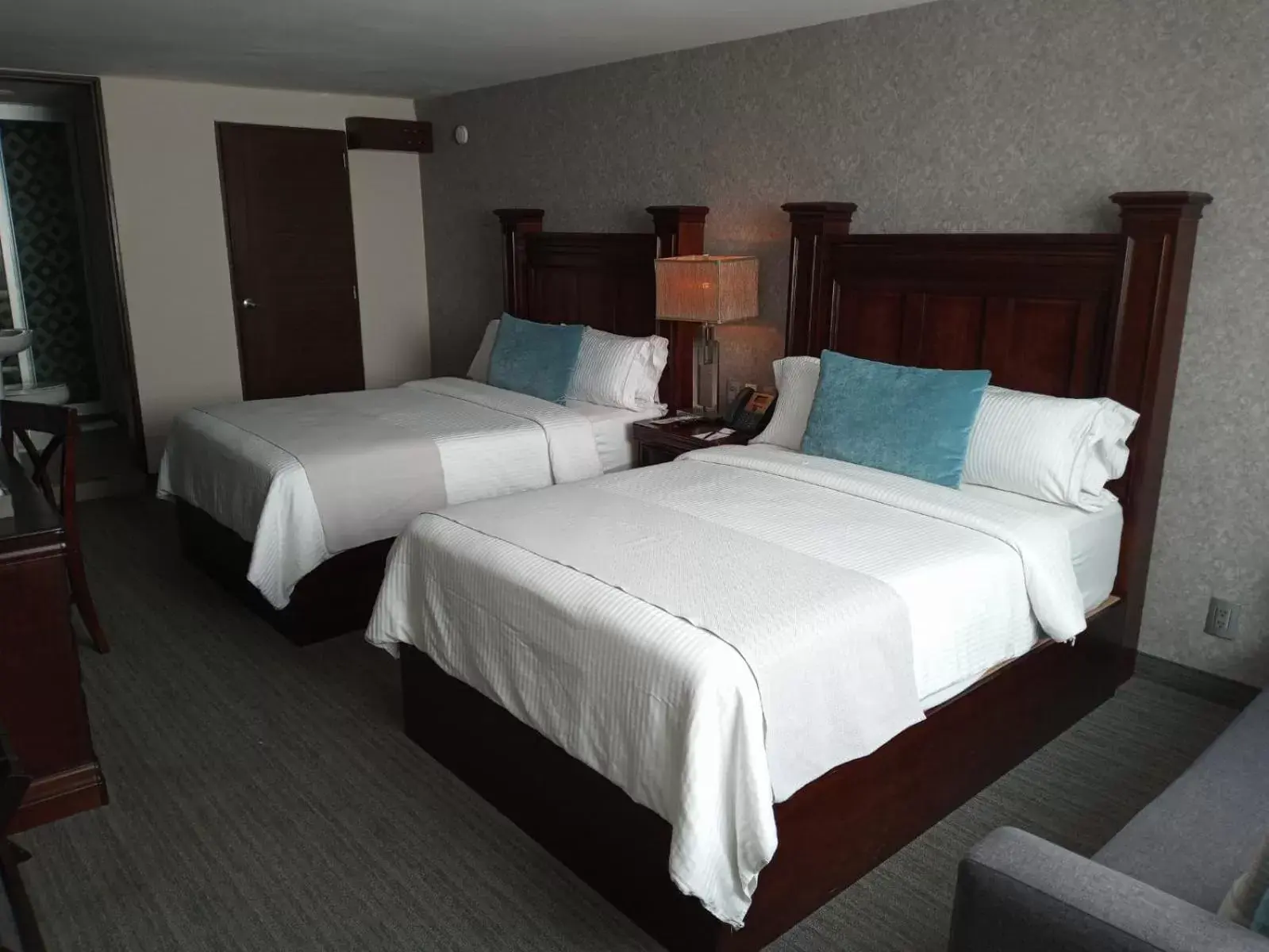 Bedroom, Bed in Gran Hotel Concordia San Luis Potosi