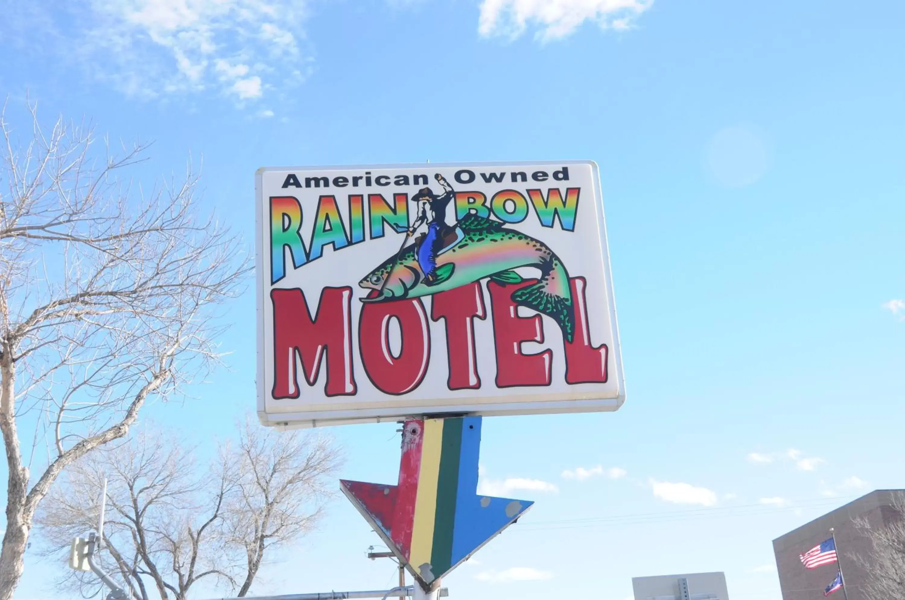 Facade/entrance in Rainbow Motel