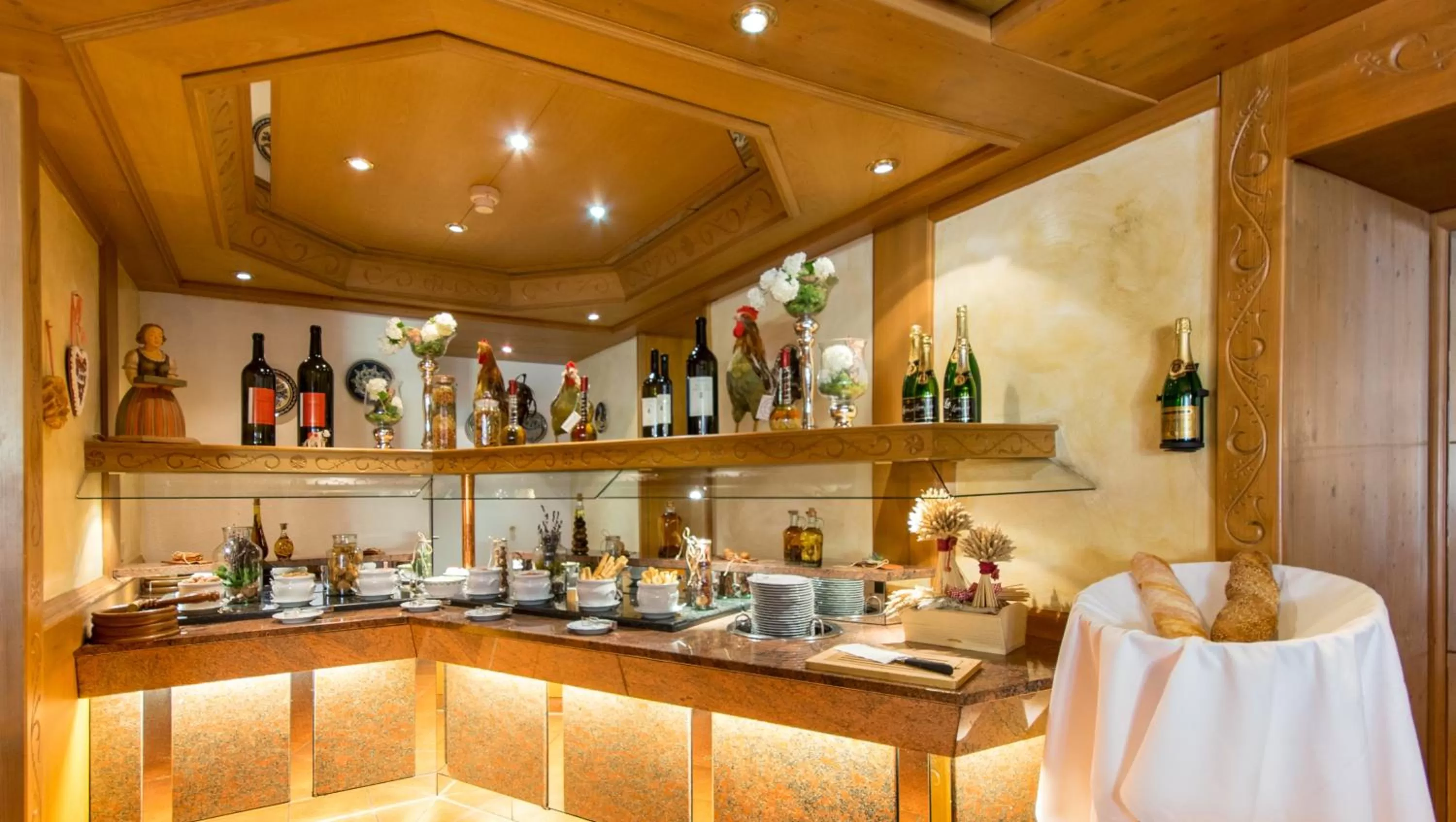 American breakfast in Romantik Hotel Schweizerhof