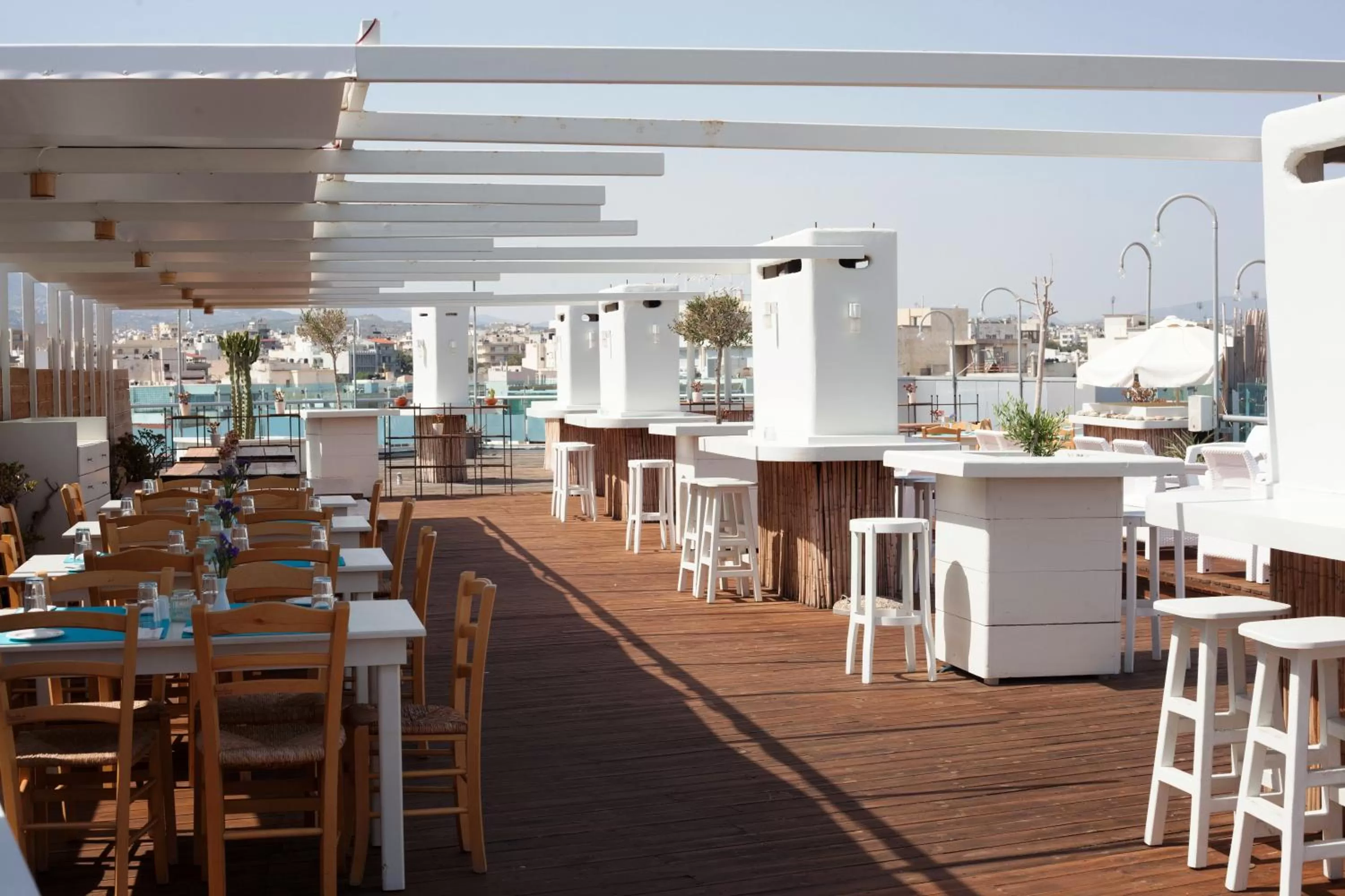 Restaurant/places to eat in Capsis Astoria Heraklion