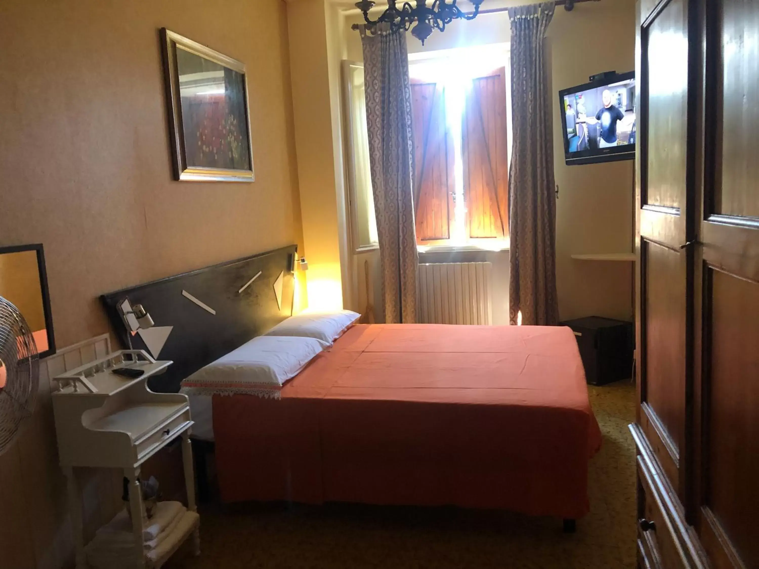 TV and multimedia, Bed in La Finestra sul Fiume