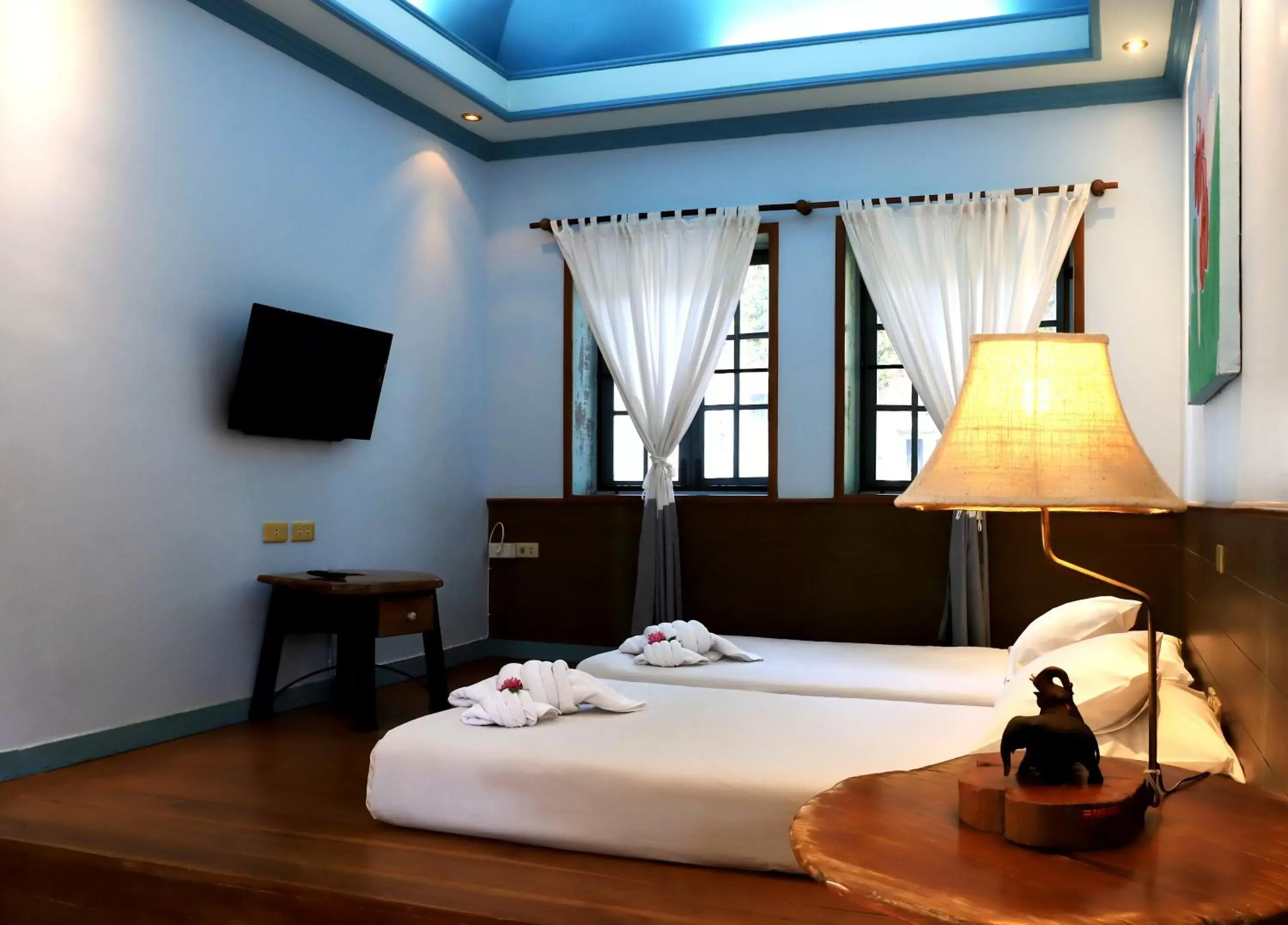 Photo of the whole room, Bed in Kaomai Lanna Resort