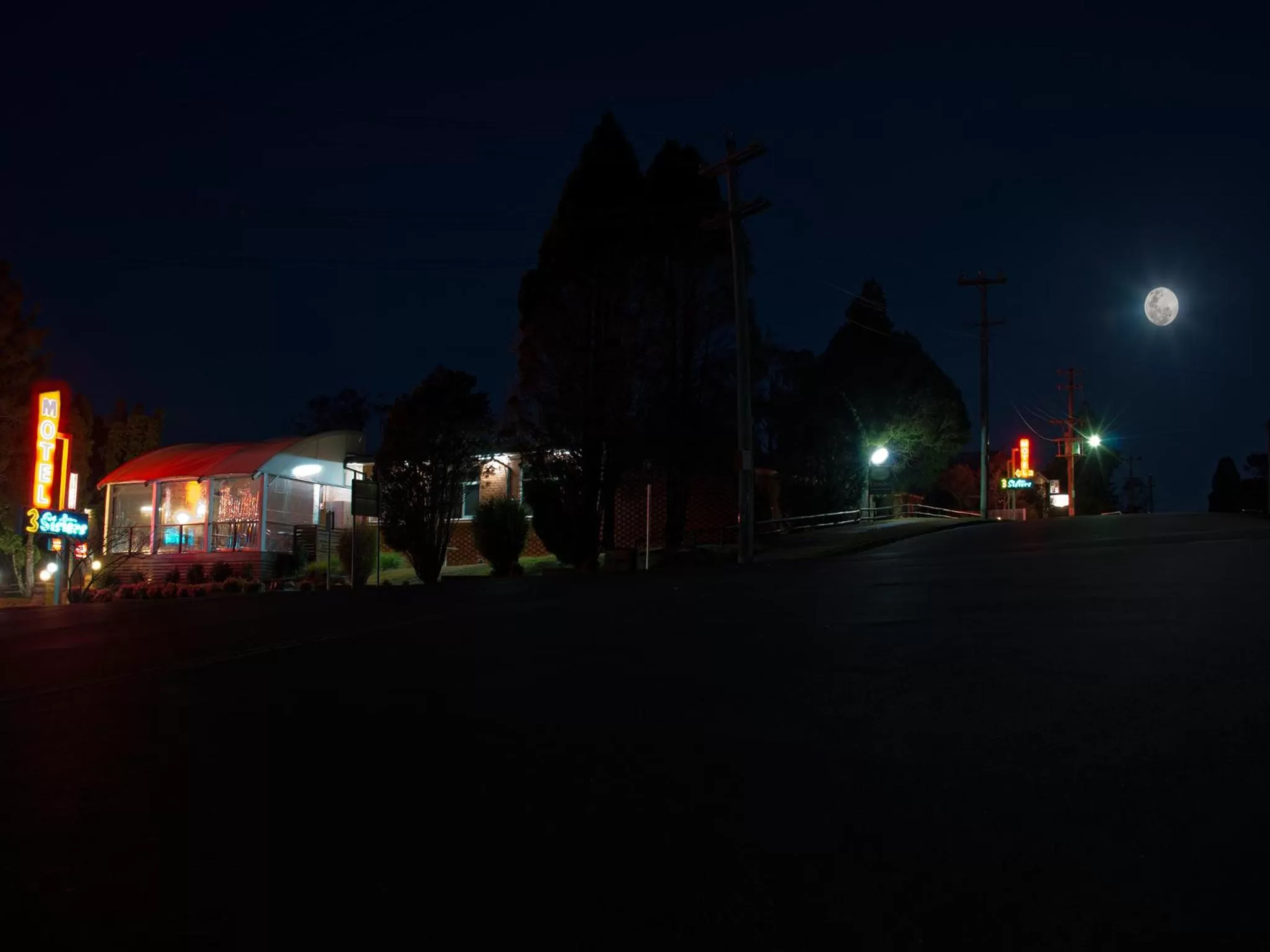 Street view in 3 Sisters Motel