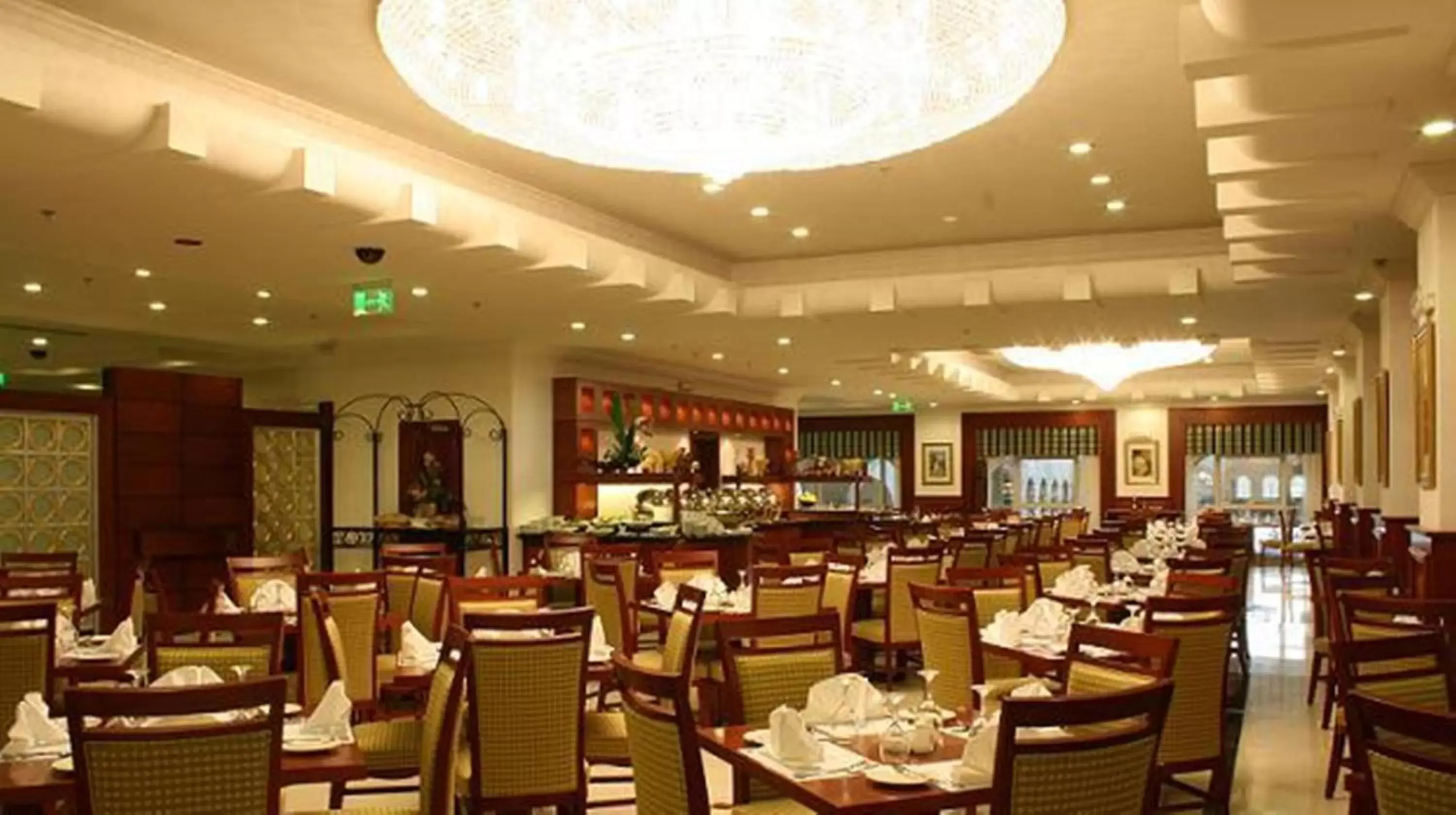 Restaurant/Places to Eat in Al Rawda Royal Inn