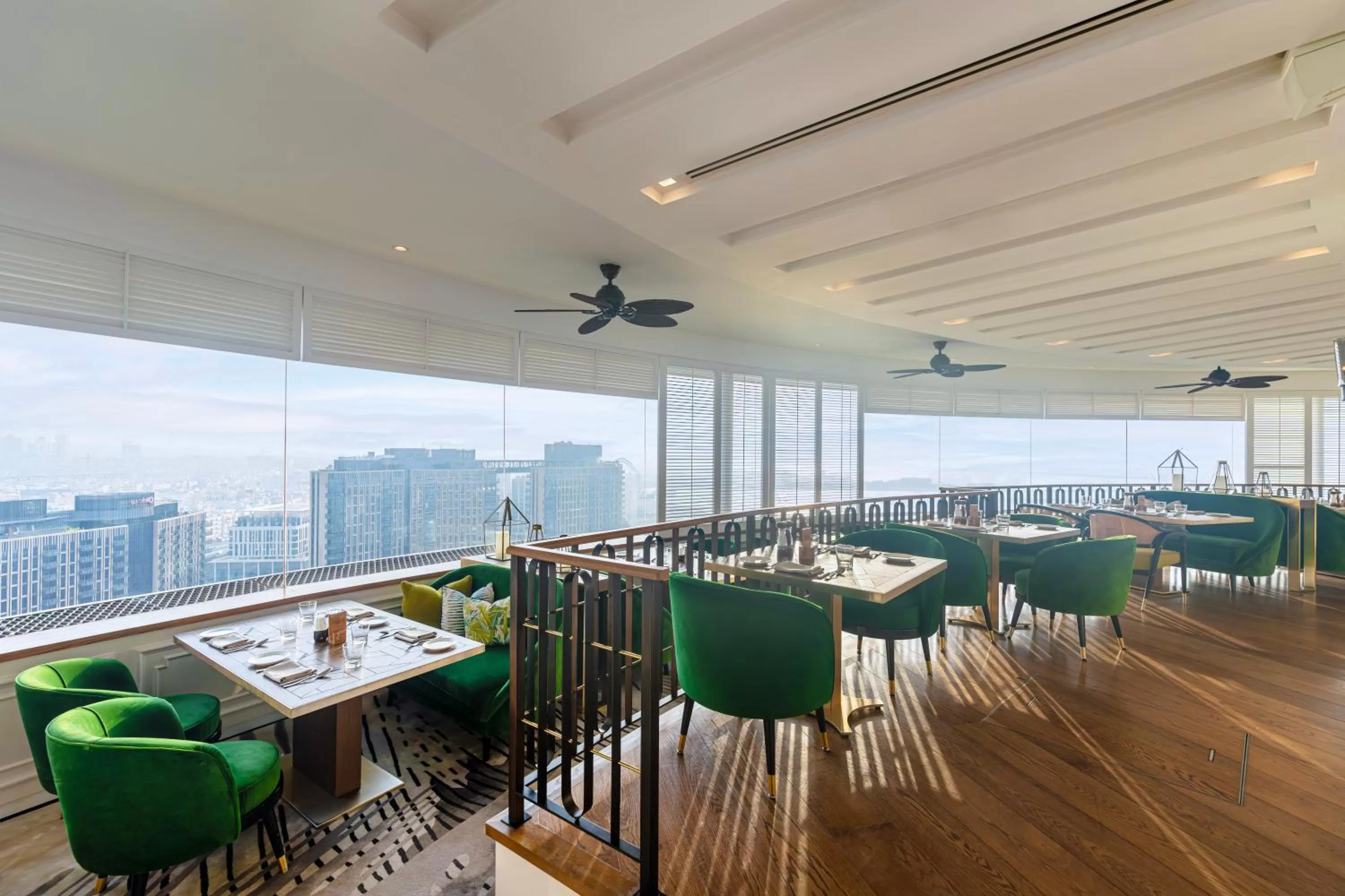 Restaurant/places to eat in Hyatt Regency Dubai - Corniche