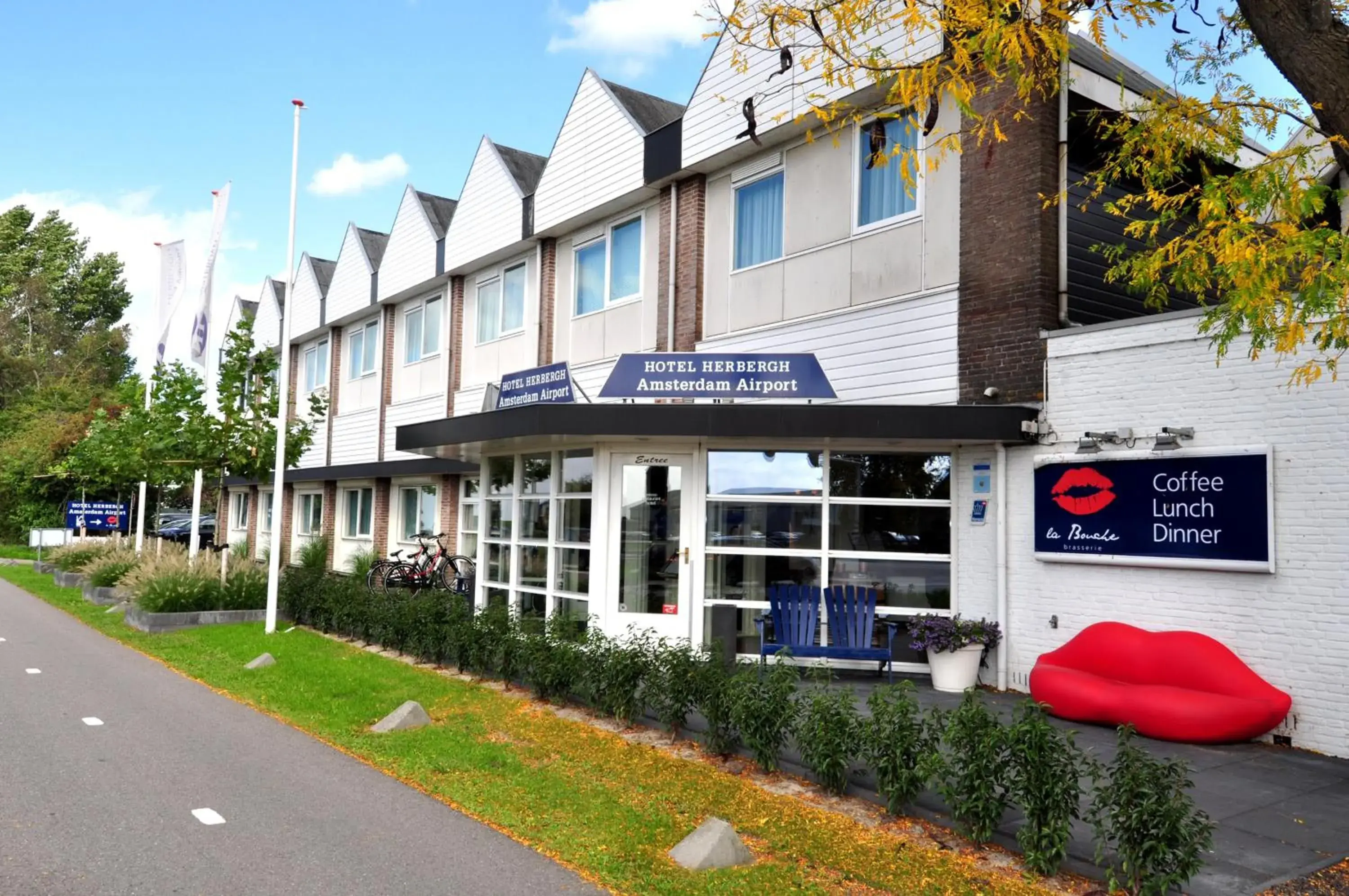 Property Building in Boutique Hotel Herbergh Amsterdam Airport FREE PARKING
