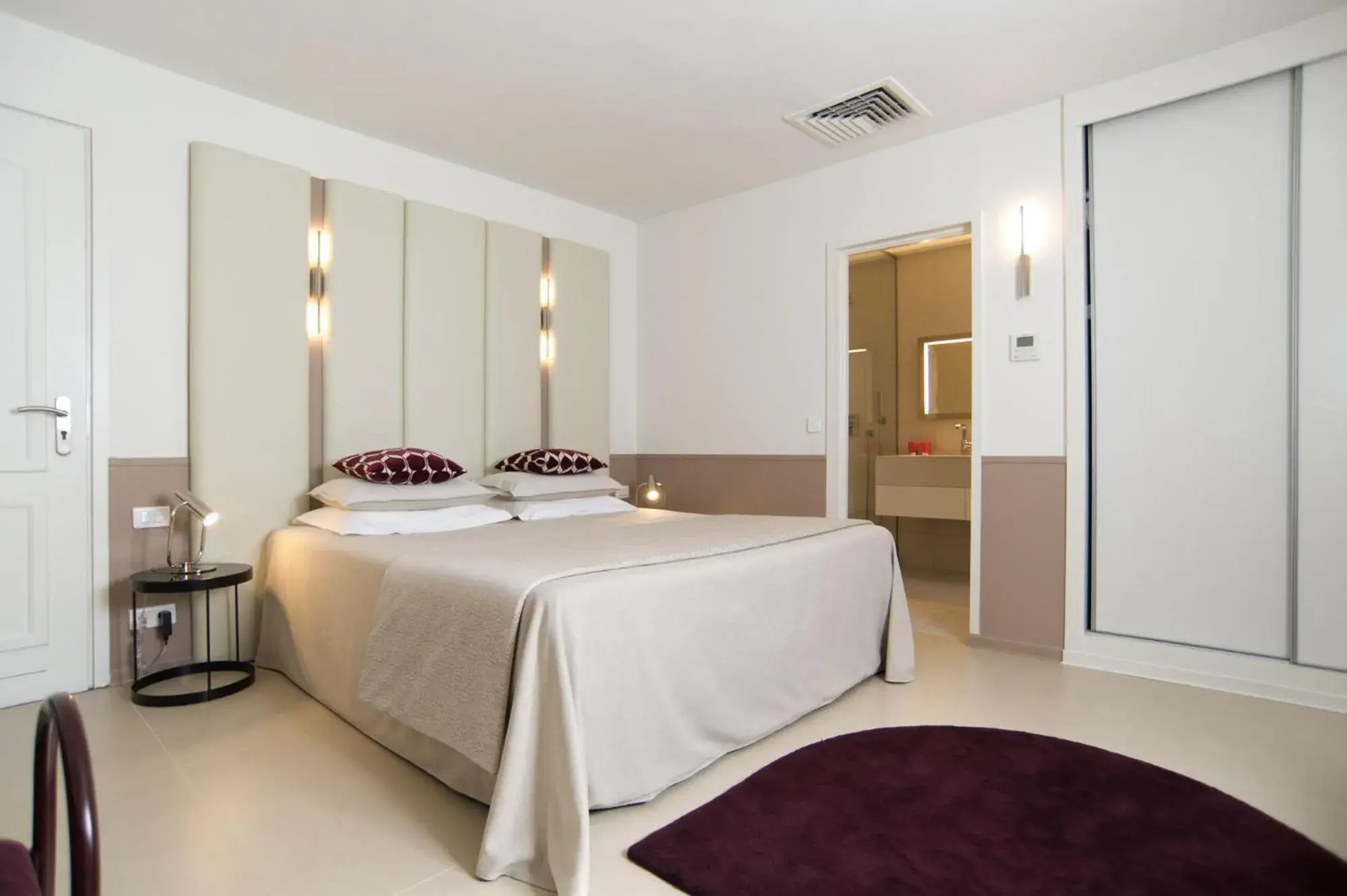 Photo of the whole room, Bed in Hotel Spa Genovese