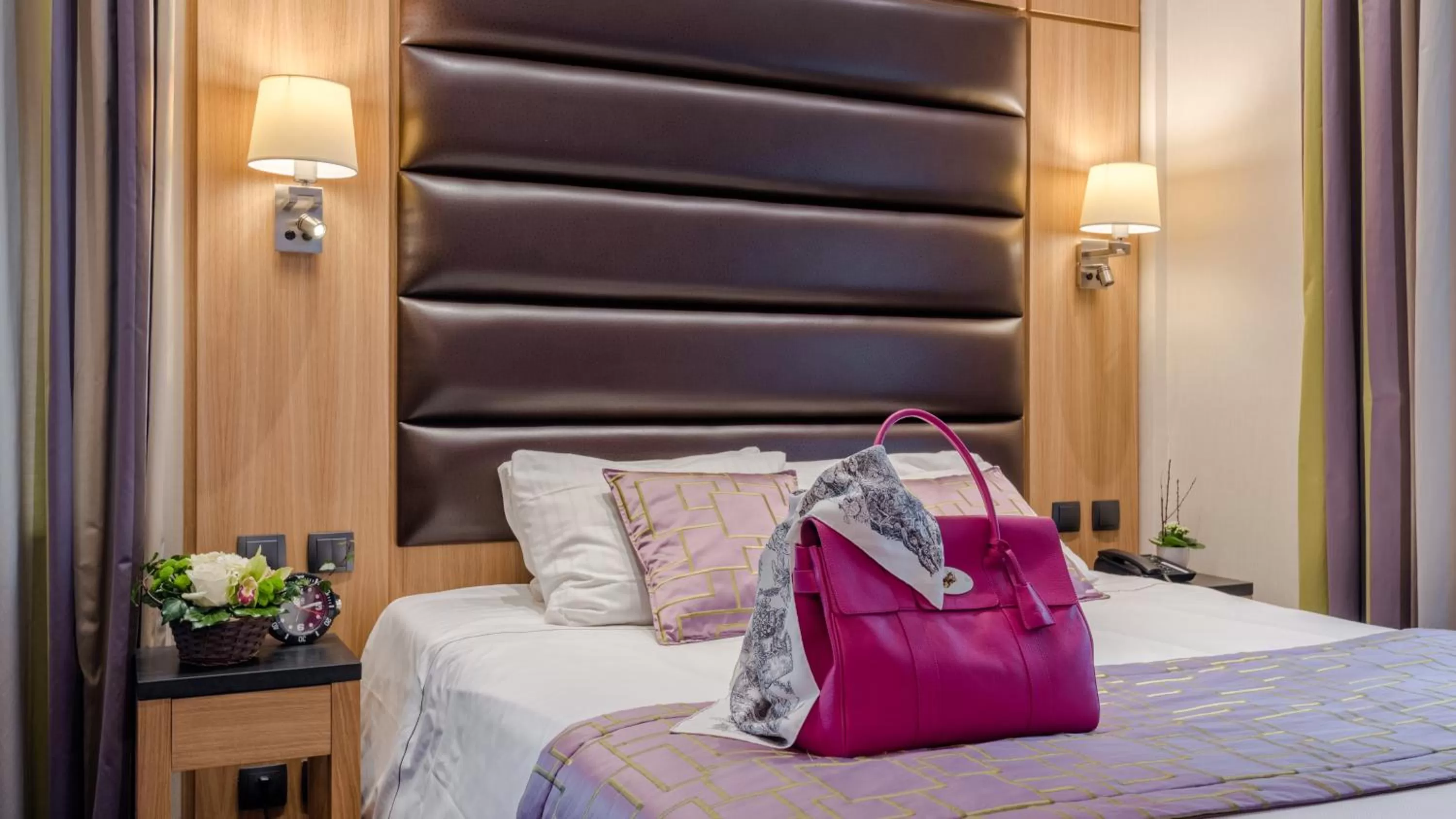 Bed in Hotel Bristol