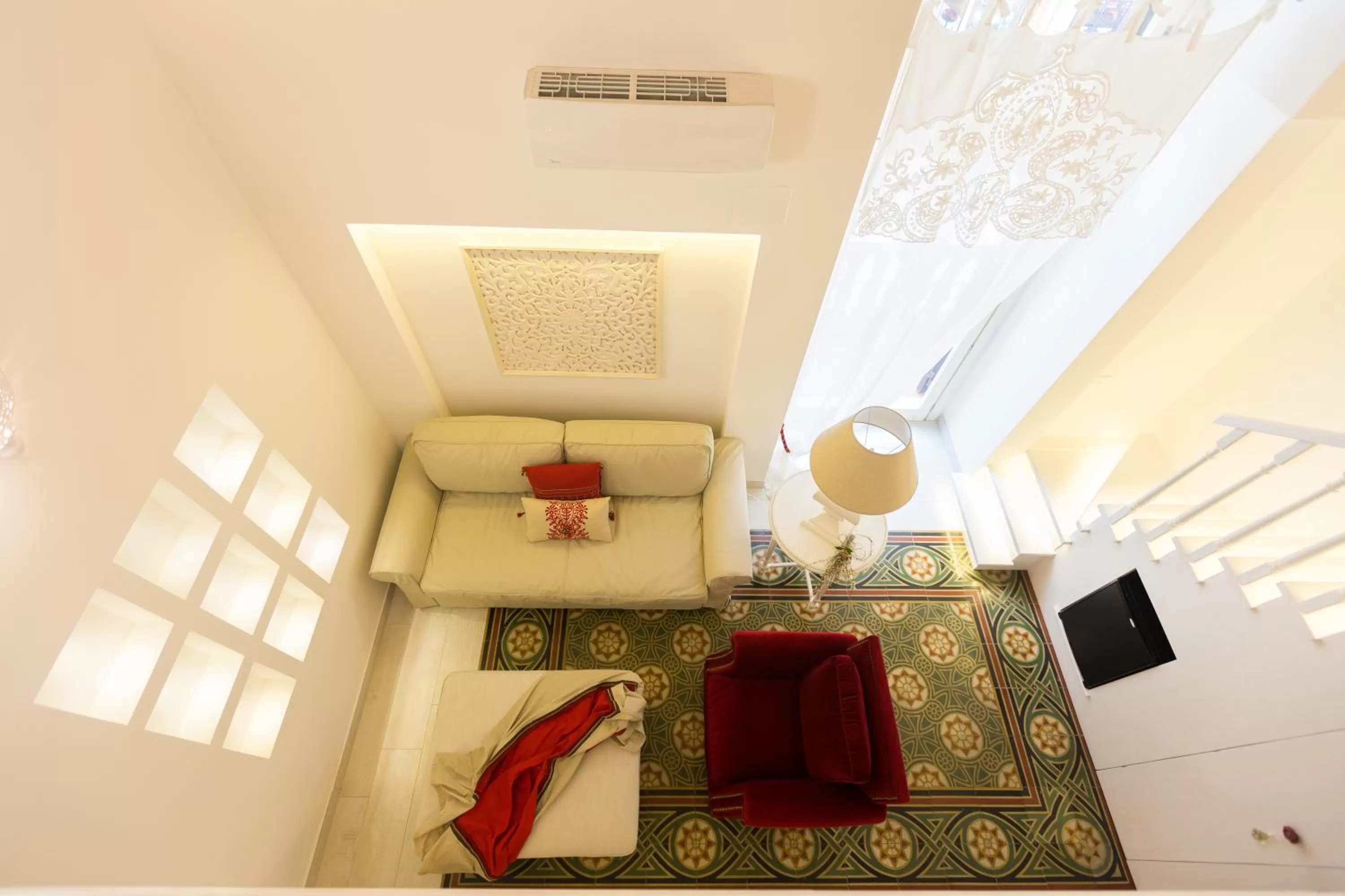 Photo of the whole room, Bed in Suite Le Perle