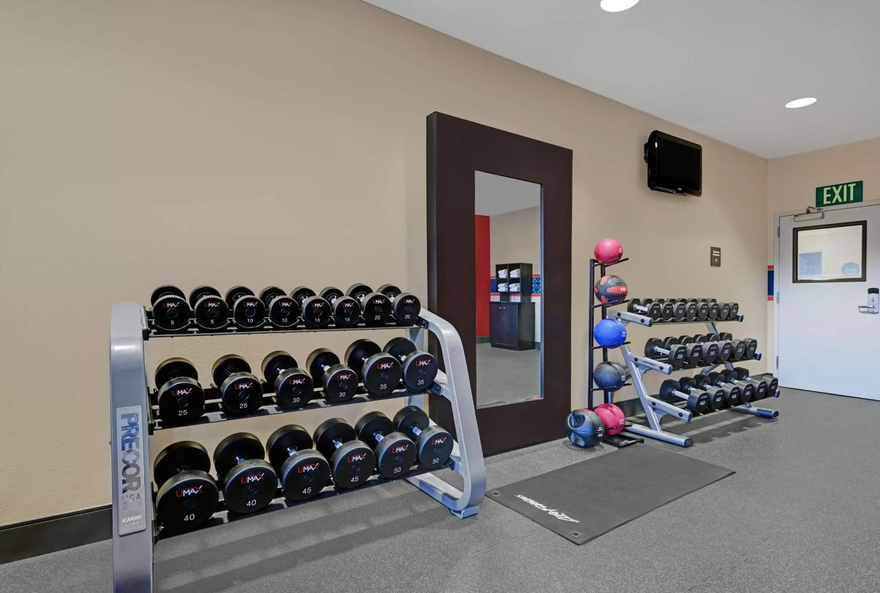 Fitness centre/facilities, Fitness Center/Facilities in Hampton Inn Farmington