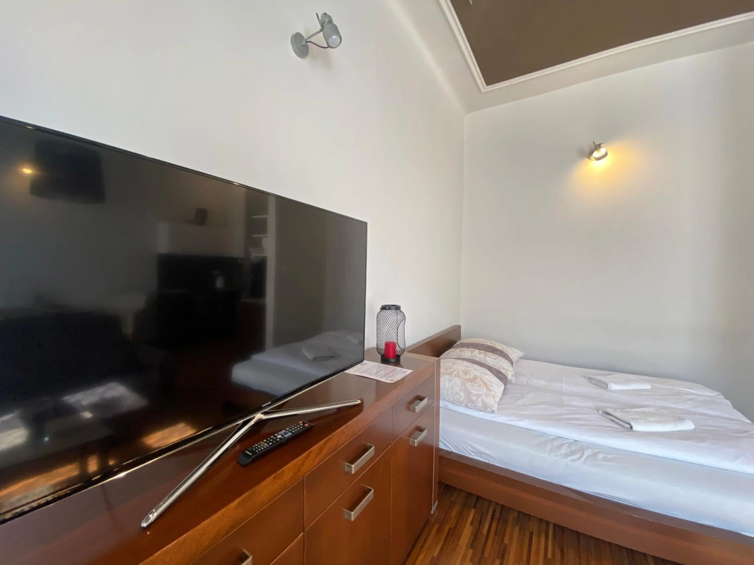 Bed in P&J Apartments Floriańska