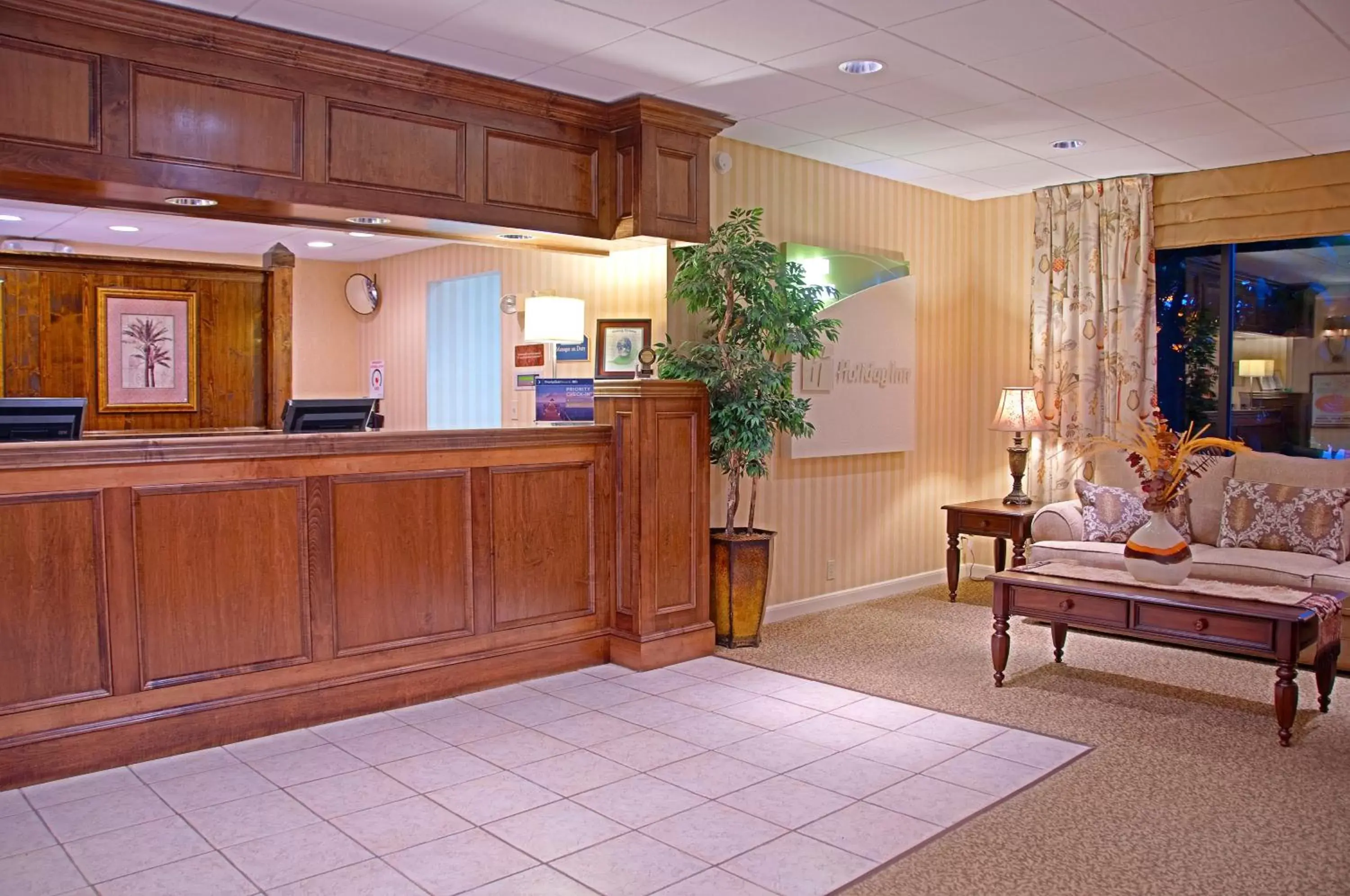 Lobby or reception, Lobby/Reception in Ocean Breeze Inn Vero Beach