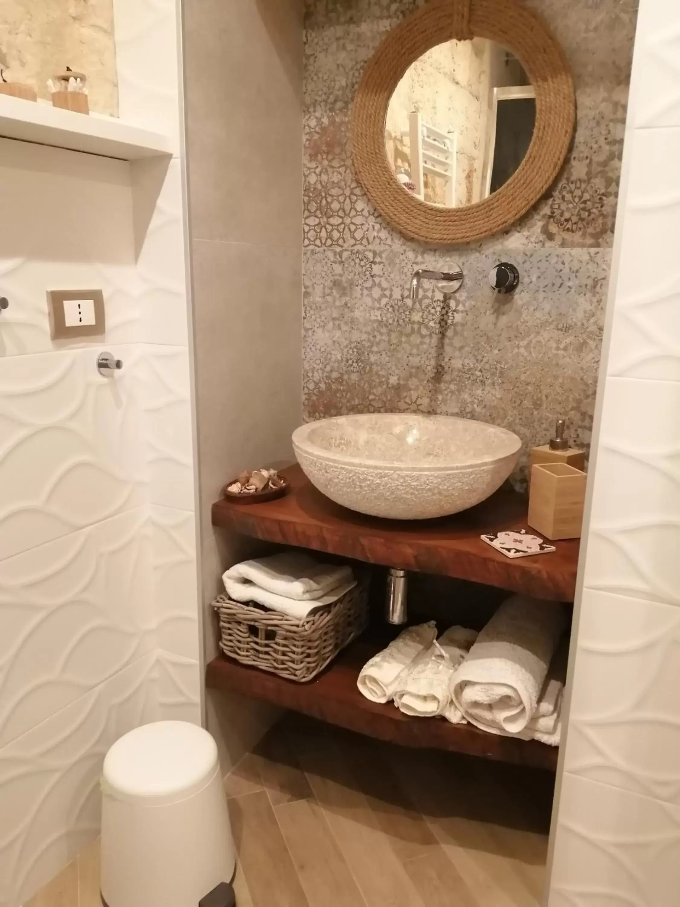 Bathroom in Palazzo Emy